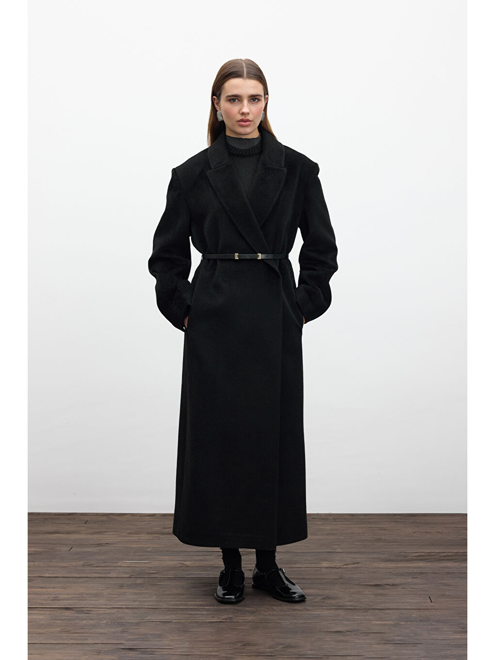 Kemerli Uzun Kaşe Kaban Siyah