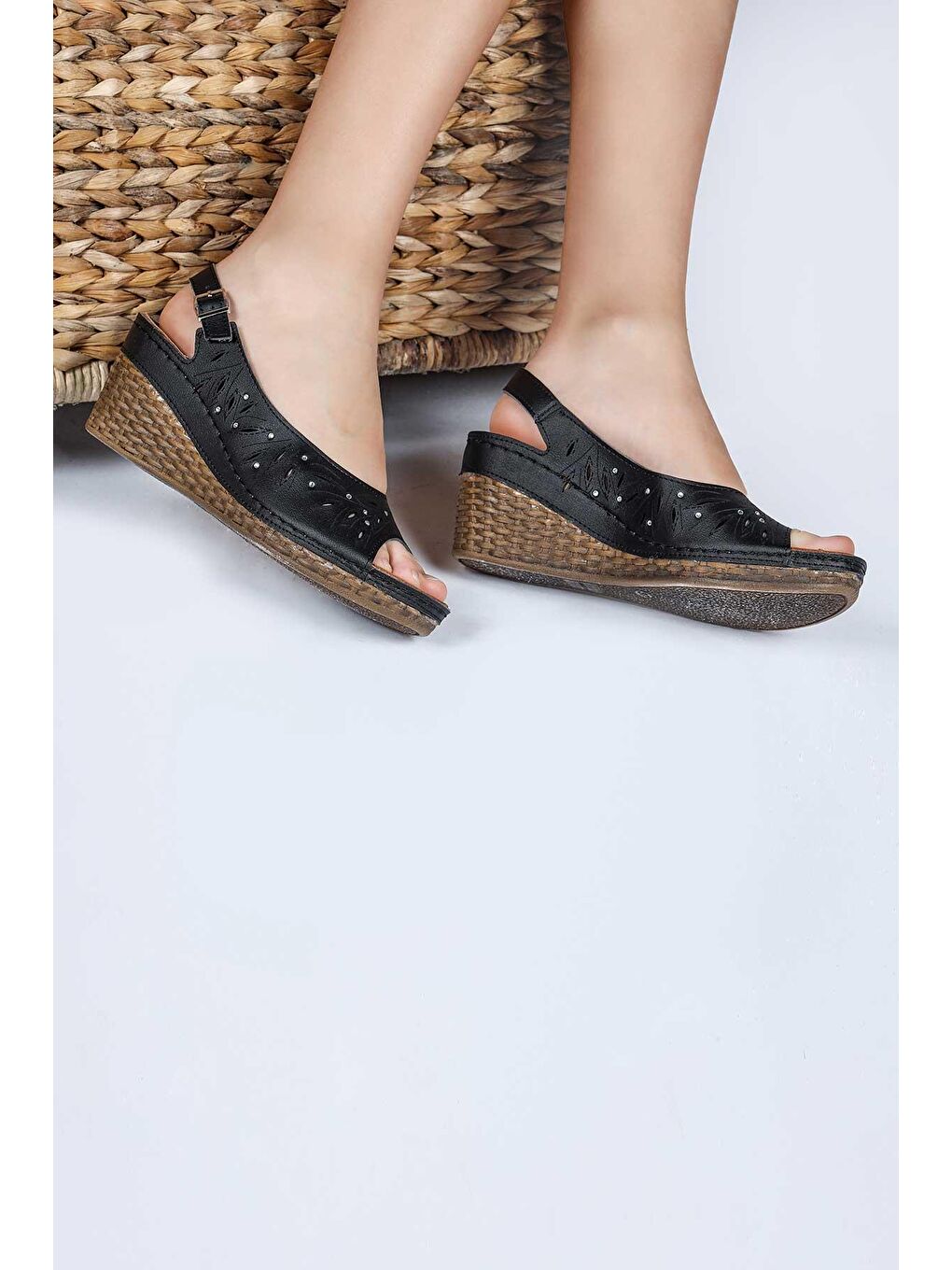 14778 Siyah Kadın Günlük Sandalet-2