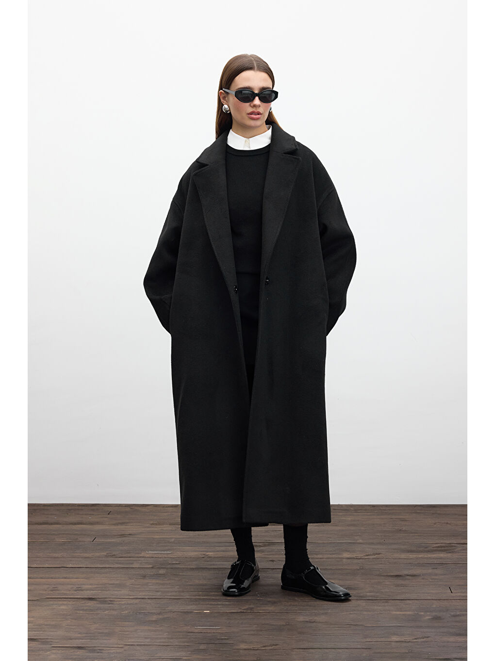 Düz Kapama Kaşe Kaban Siyah-4