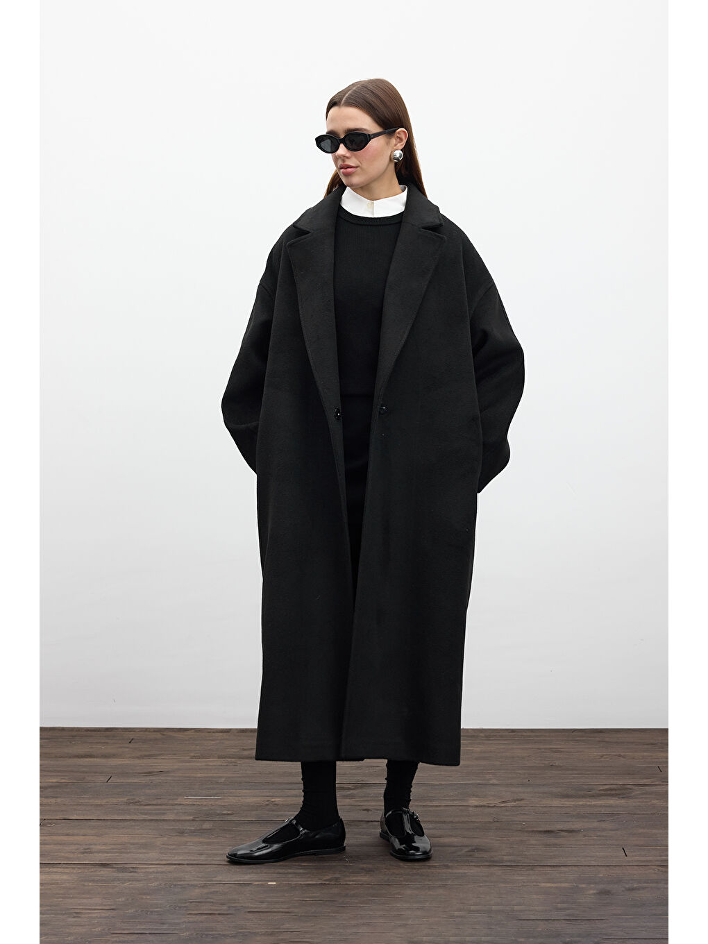 Düz Kapama Kaşe Kaban Siyah-5