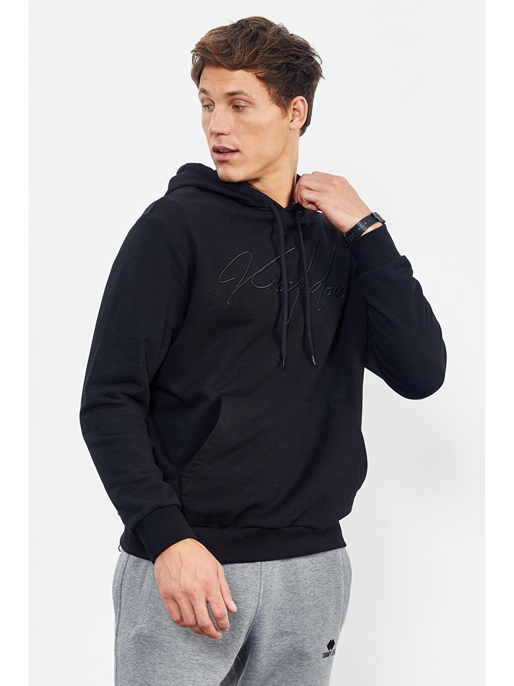 Siyah El Yazısı Nakışlı Kapüşonlu Rahat Form Erkek Sweatshirt - 88007-4