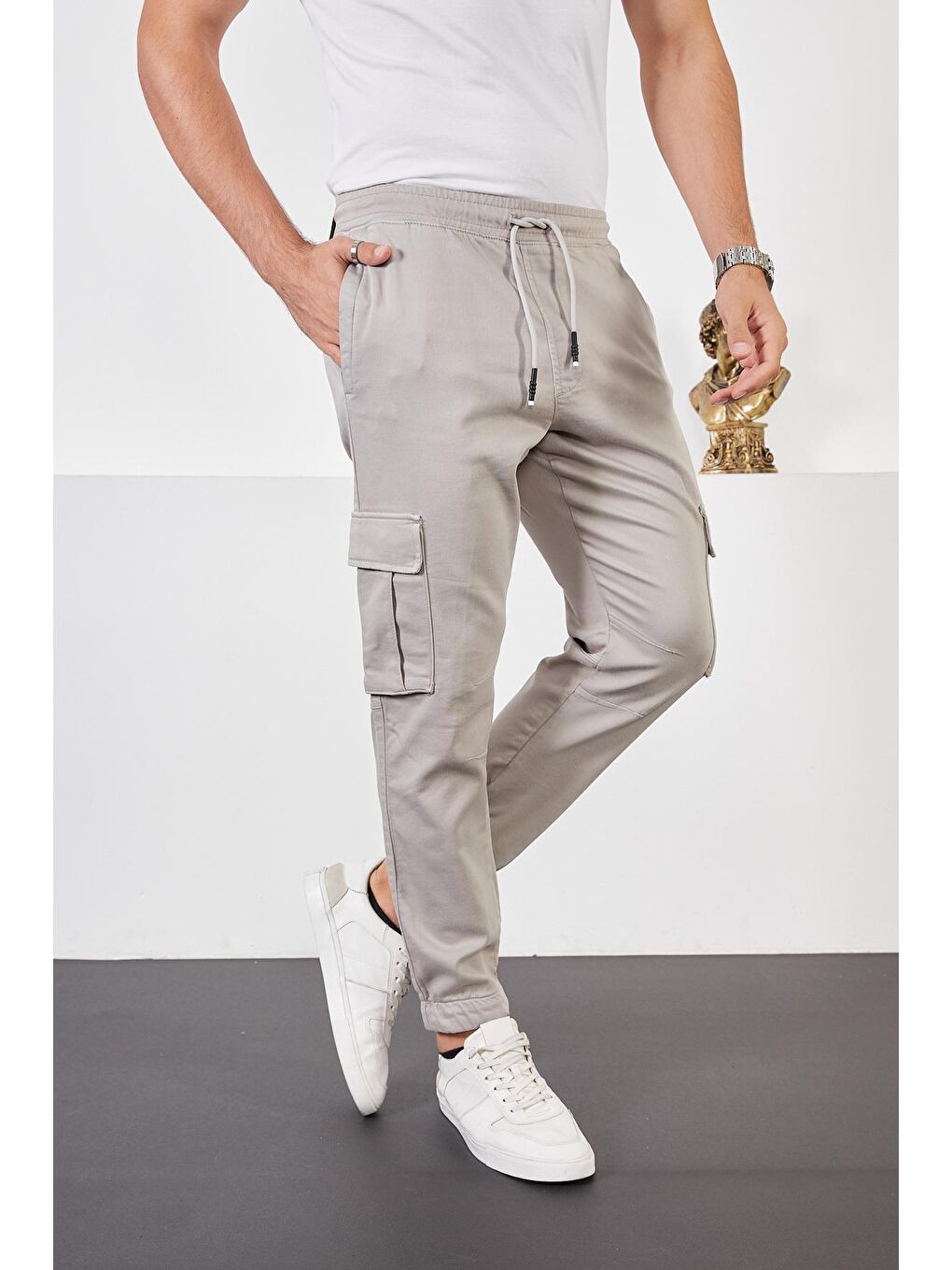 Erkek Gri Beli ve Paçası Lastikli Kargo Cep Jogger Pantolon-2