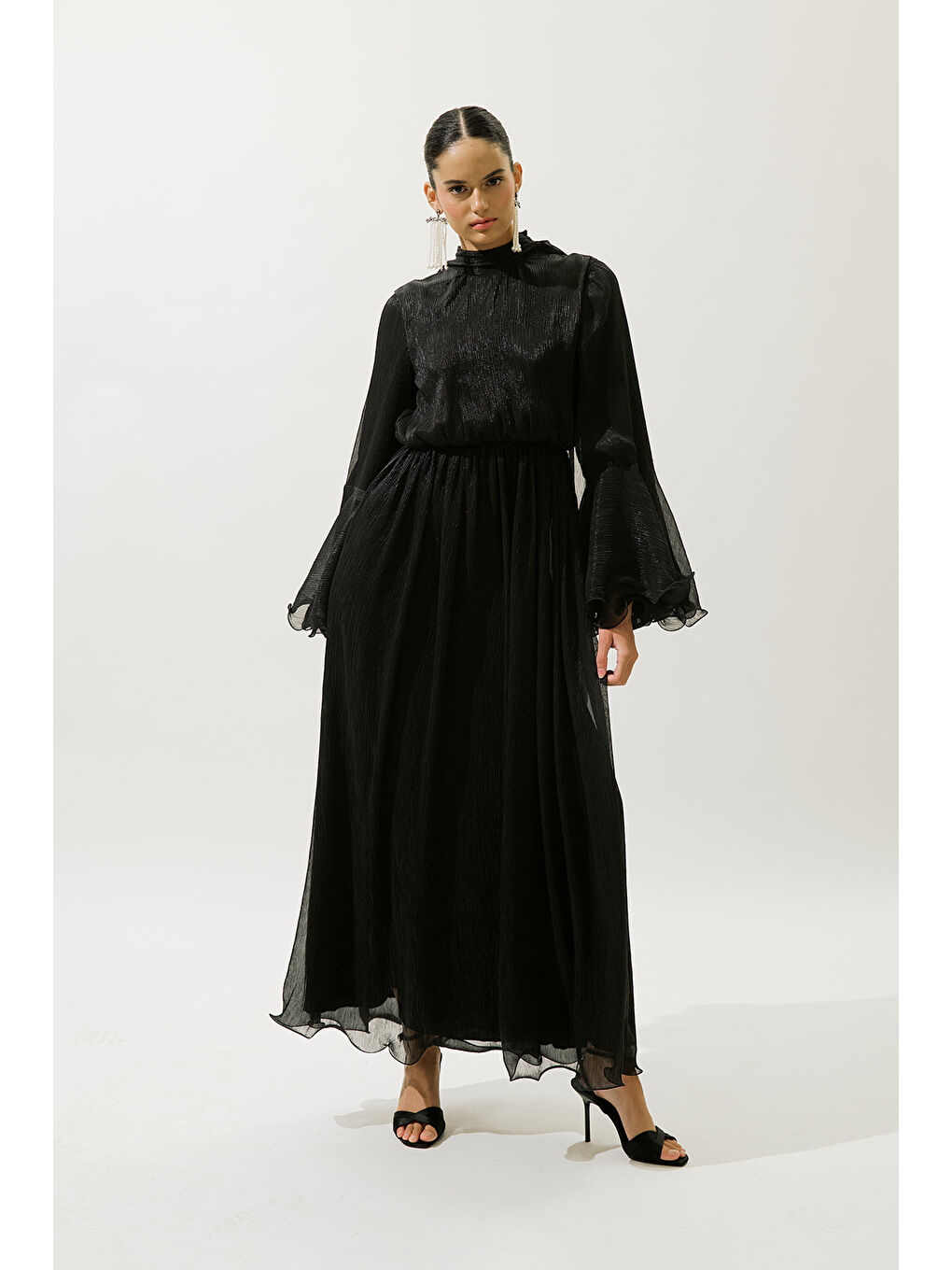 Geniş Kol Volanlı Elbise Siyah-1