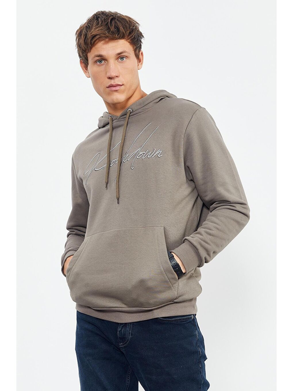Kahverengi Camel El Yazısı Nakışlı Kapüşonlu Rahat Form Erkek Sweatshirt - 88007-2