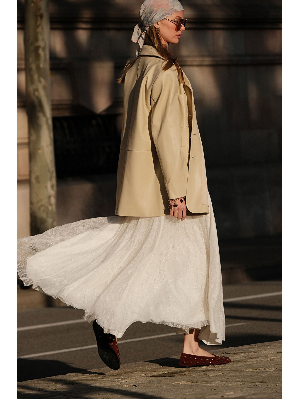 Dantelli Geniş Etek Ekru-1