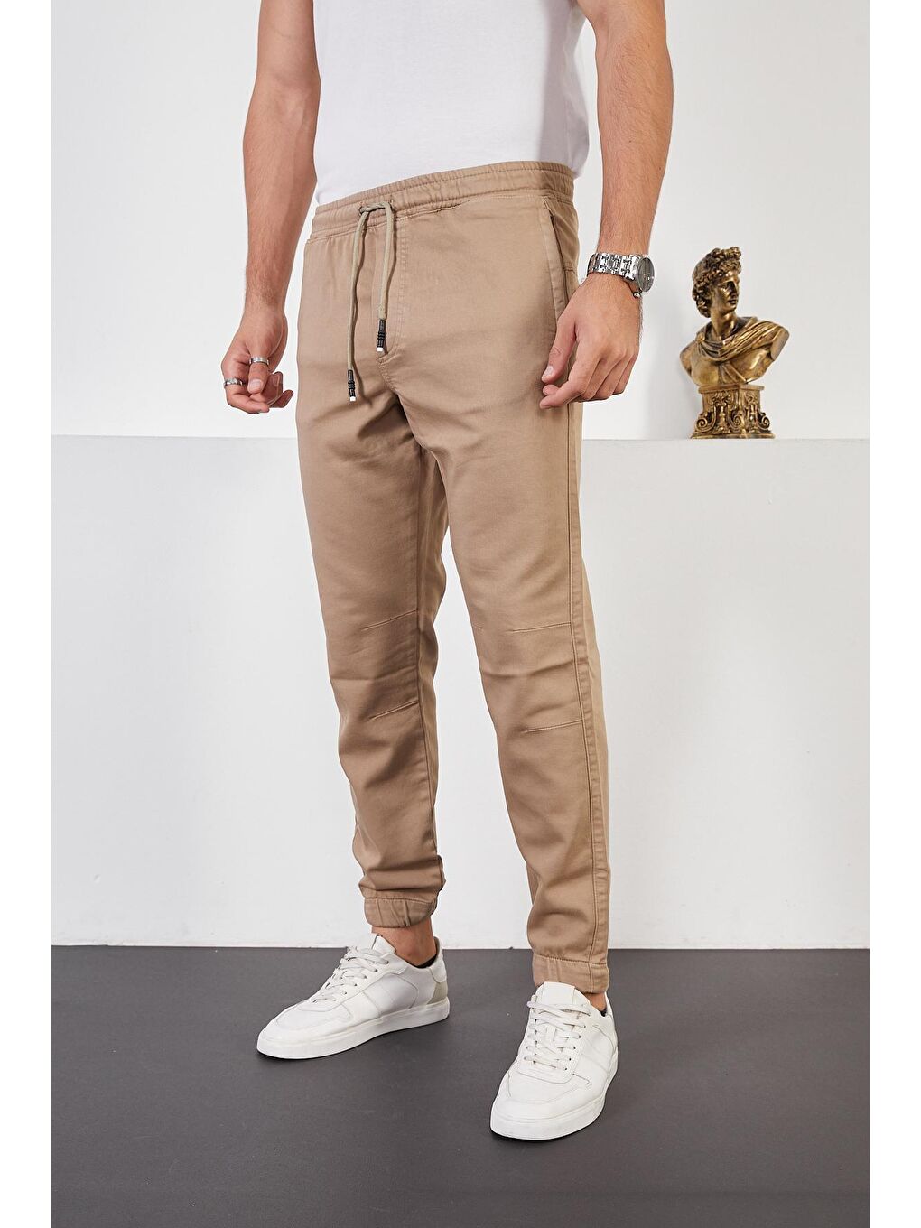 Bej Erkek Vizon Beli ve Paçası Lastikli Pamuklu Jogger Pantolon-1