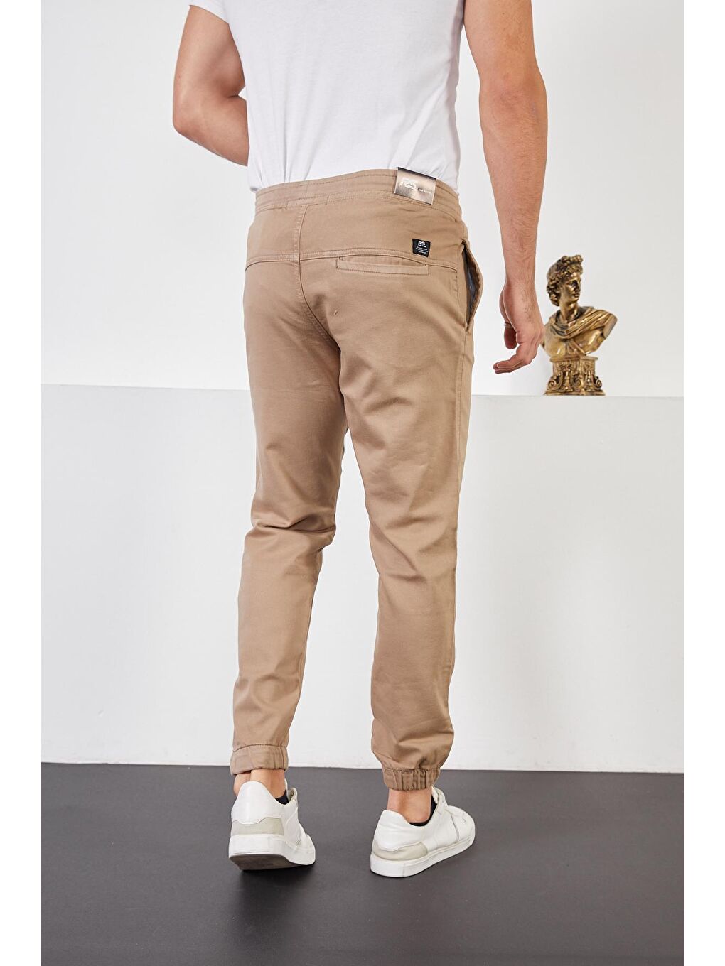 Bej Erkek Vizon Beli ve Paçası Lastikli Pamuklu Jogger Pantolon-3