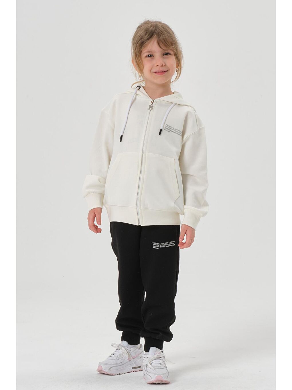 Ekru Mevsimlik Kız Çocuk Eşofman Takımı