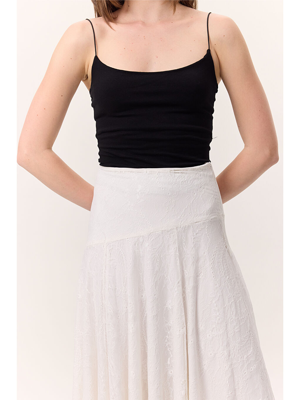 Dantelli Geniş Etek Ekru-6