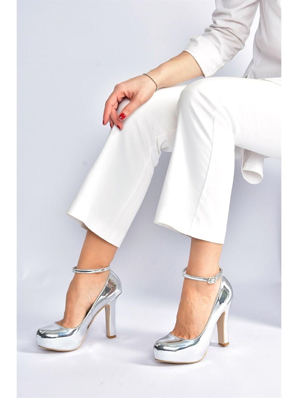 Gri M3480077 Gümüş Kadın Topuklu Ayakkabı-1