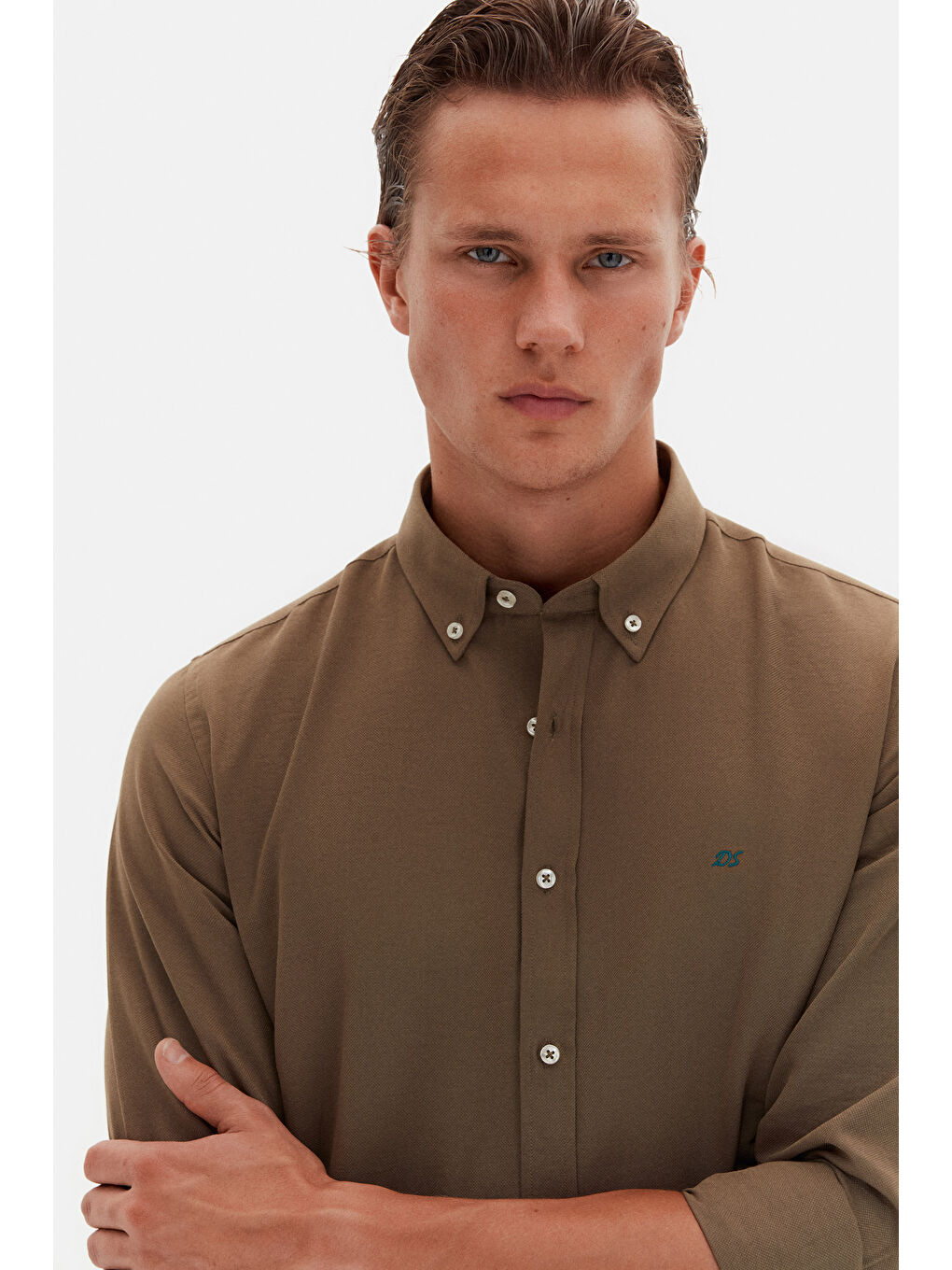 Slim Fit Haki Oxford Düğmeli Yaka Kolay Ütülenebilir Nakış Detaylı Pamuklu Gömlek-5