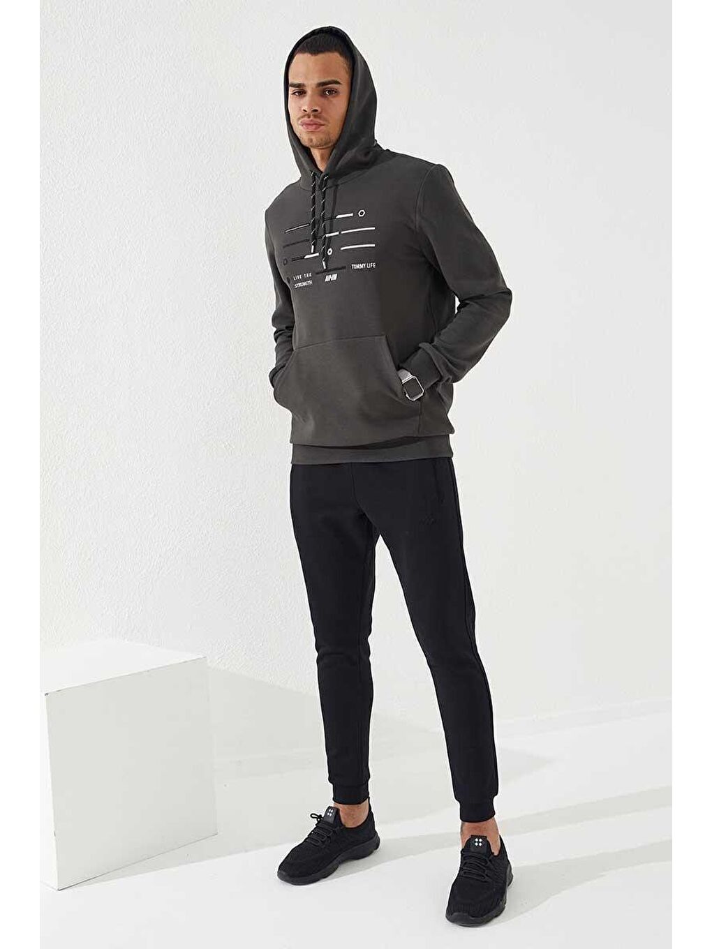 Haki Şerit Nakışlı Standart Kalıp Kapüşonlu Erkek Sweatshirt - 87885-1