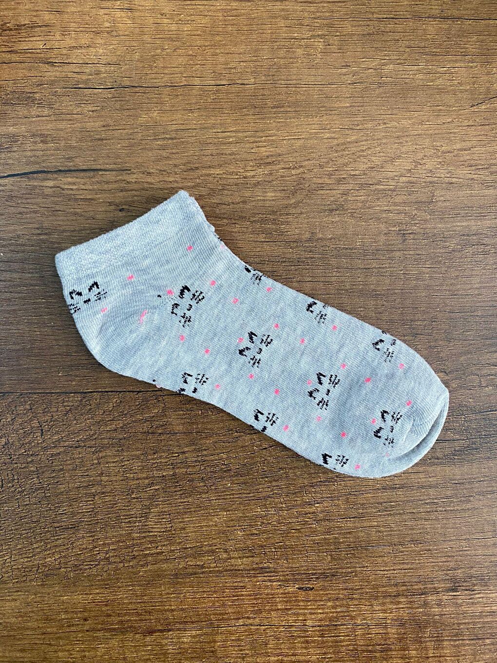 12'li Kadın Gri Kedi Desenli Pamuklu Rahat Patik Çorap-1