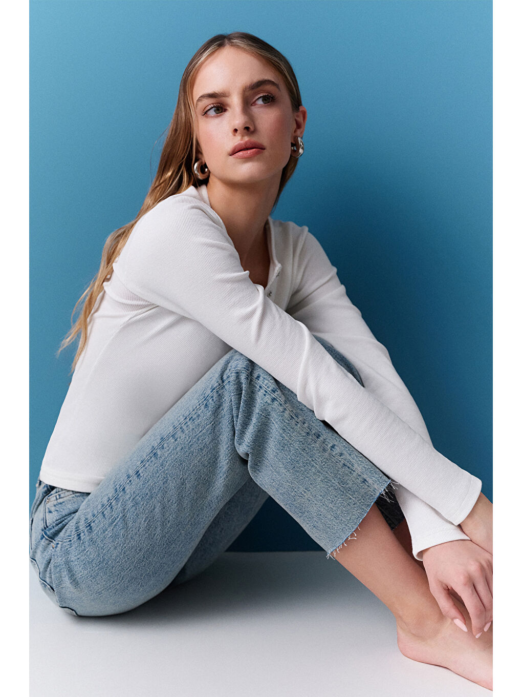 Uzun Kollu Yakası Çıtçıtlı Body Ekru