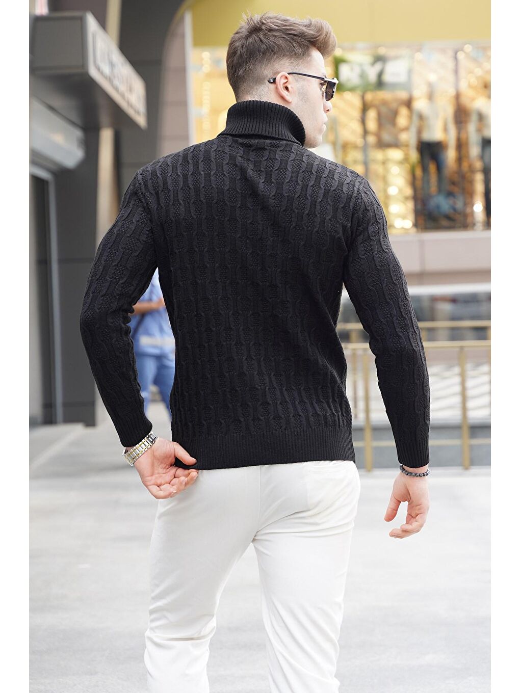 Siyah Balıkçı Yaka Triko Kazak 5759-1