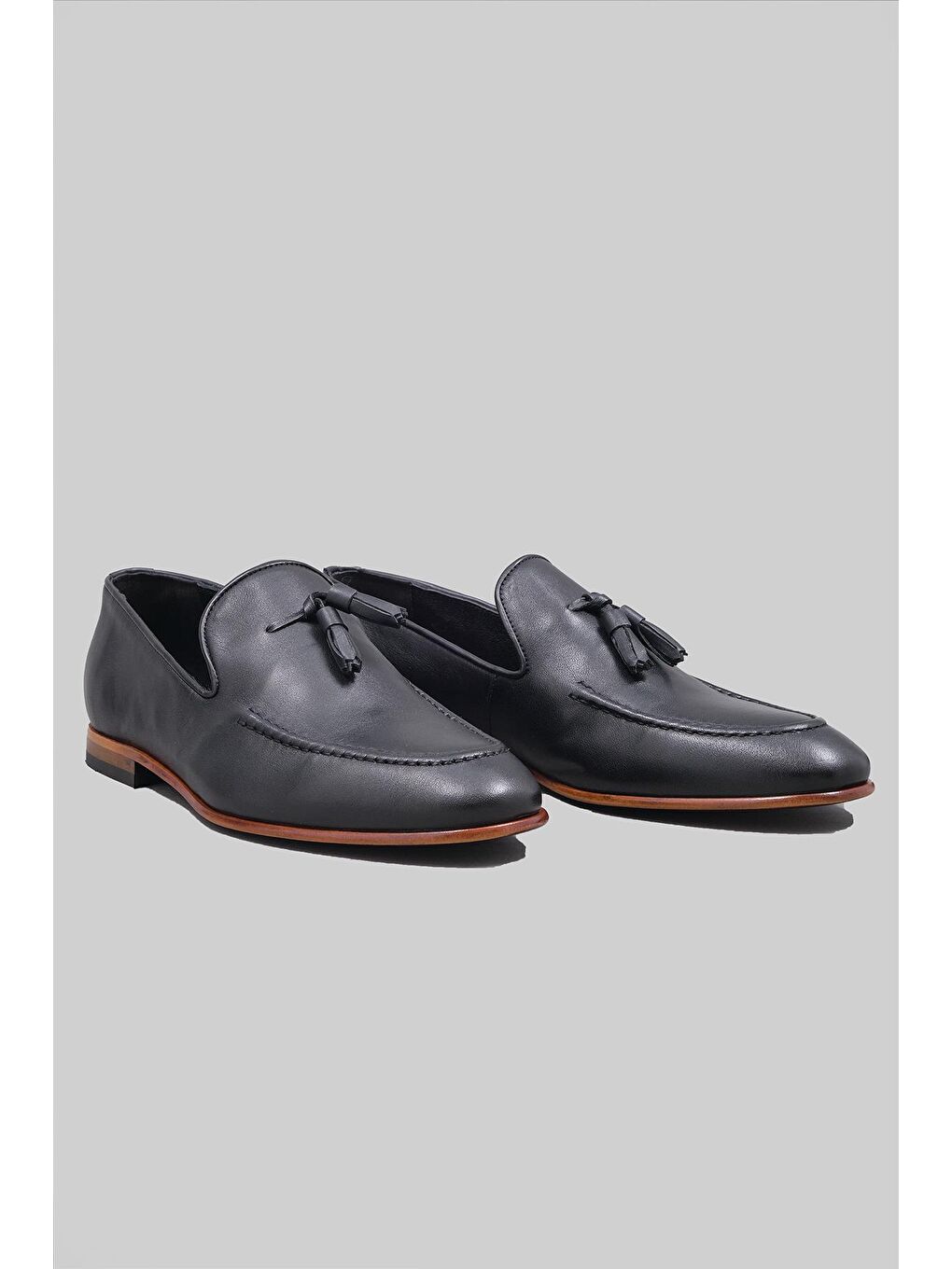 Siyah Cedar Hakiki Deri Kösele Taban Klasik Püsküllü Ayakkabı Erkek-1