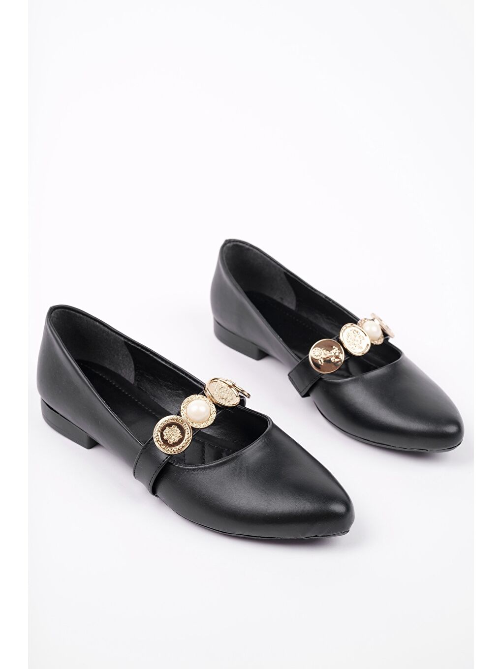 Siyah POENA Broş Detaylı Tek Bantlı Günlük Kadın Babet-3