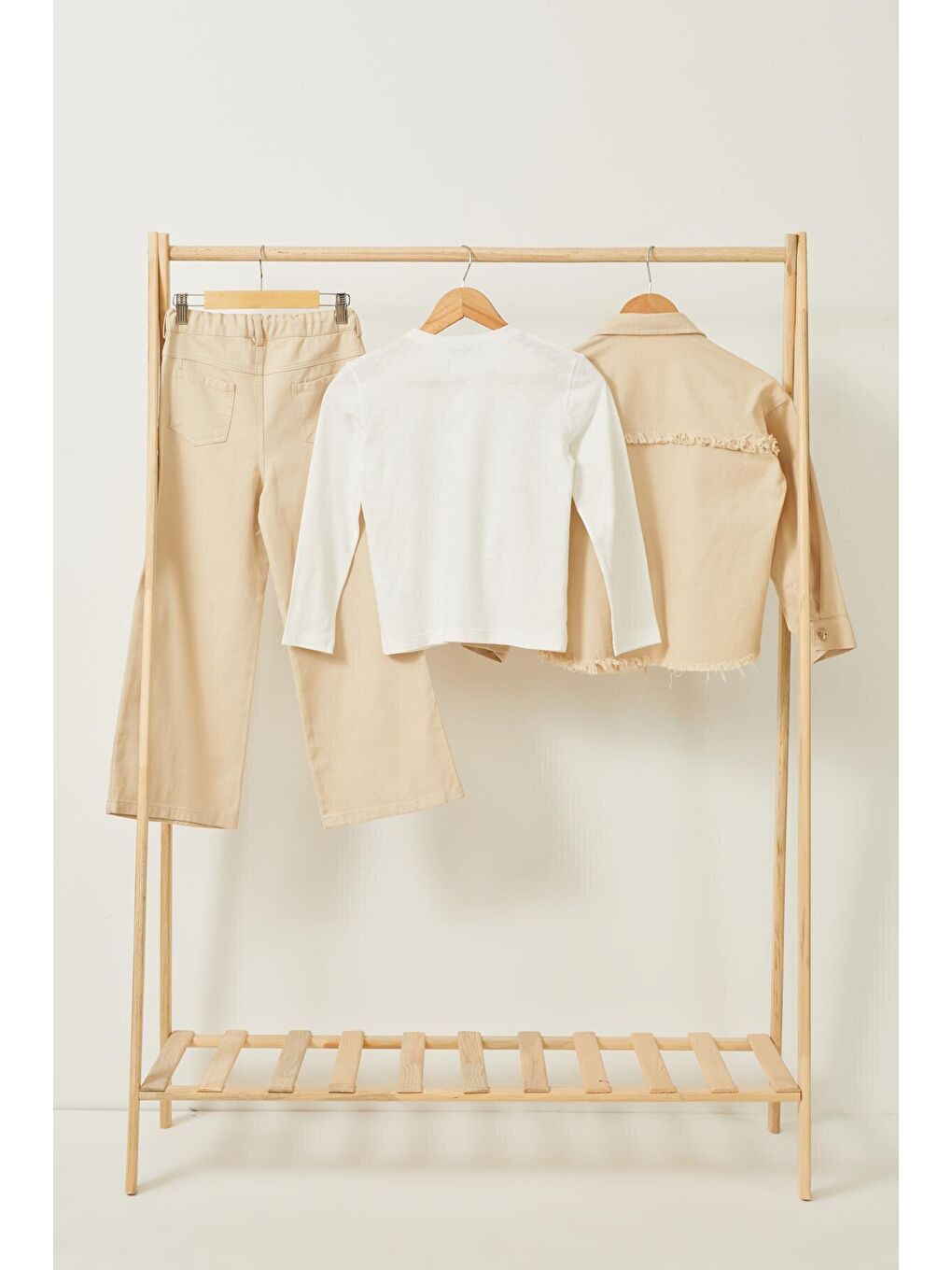 Bej 3 lü Ceket Püsküllü Pantolon Tshirt Gabardin Taş Takım-1