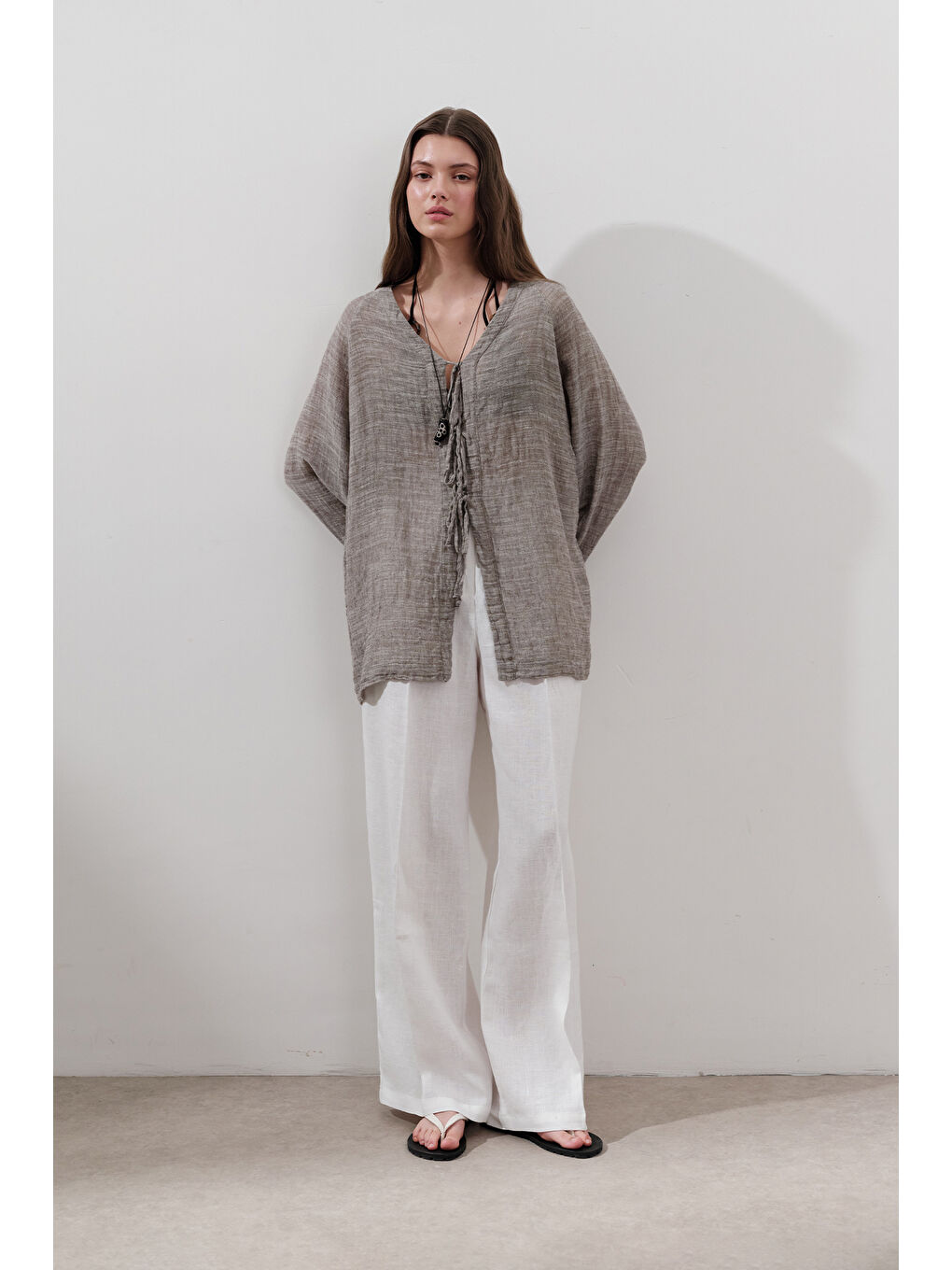 Keten Karışımlı Bağlamalı Bluz Kahverengi-4