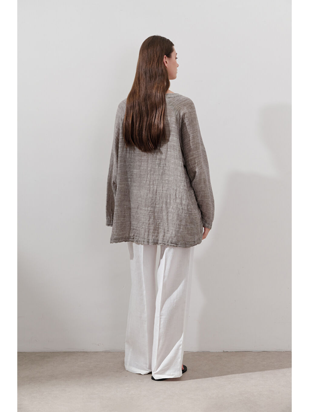 Keten Karışımlı Bağlamalı Bluz Kahverengi-5