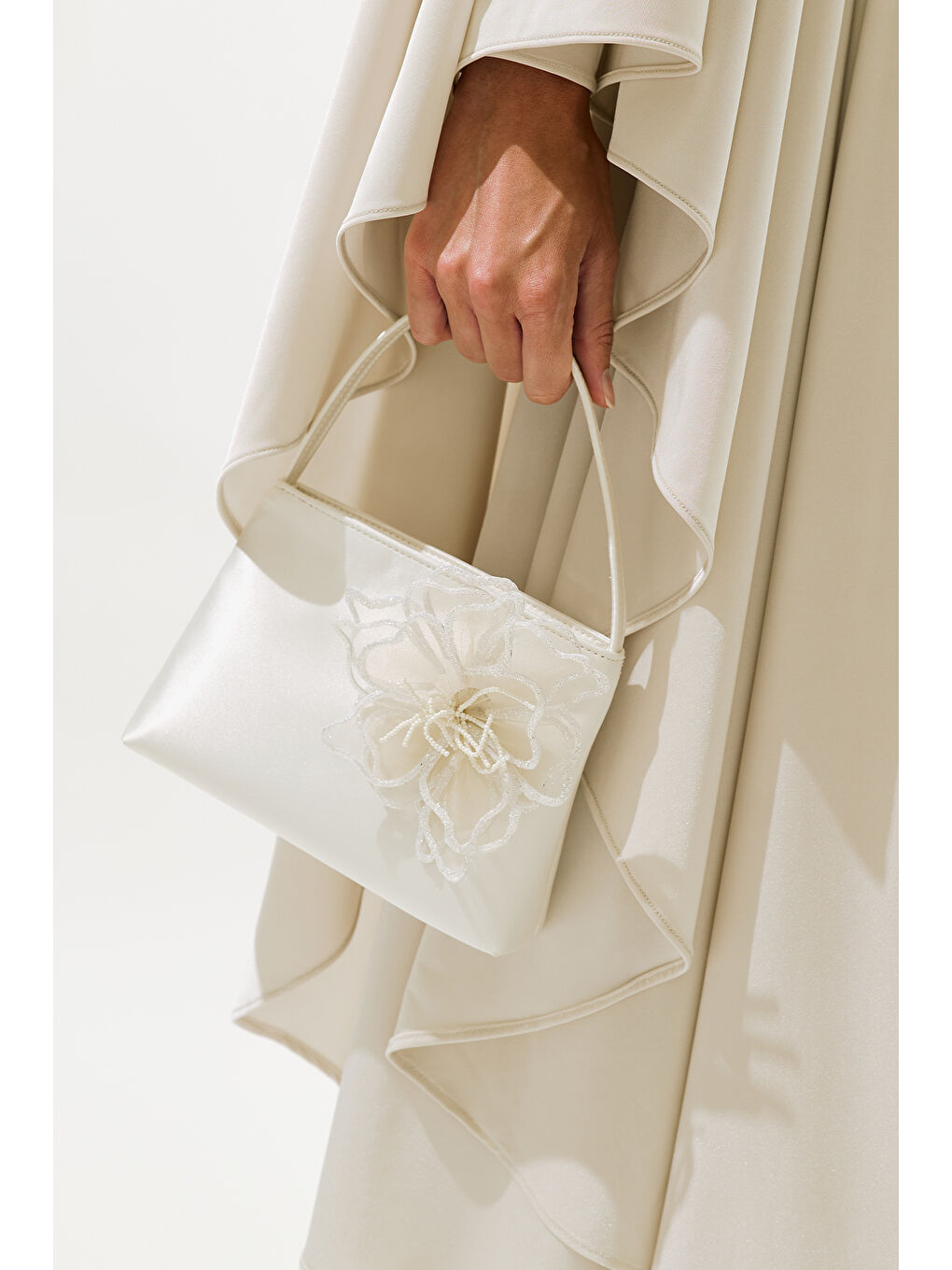 Çiçek Detaylı Mini Abiye Çanta Ekru-4