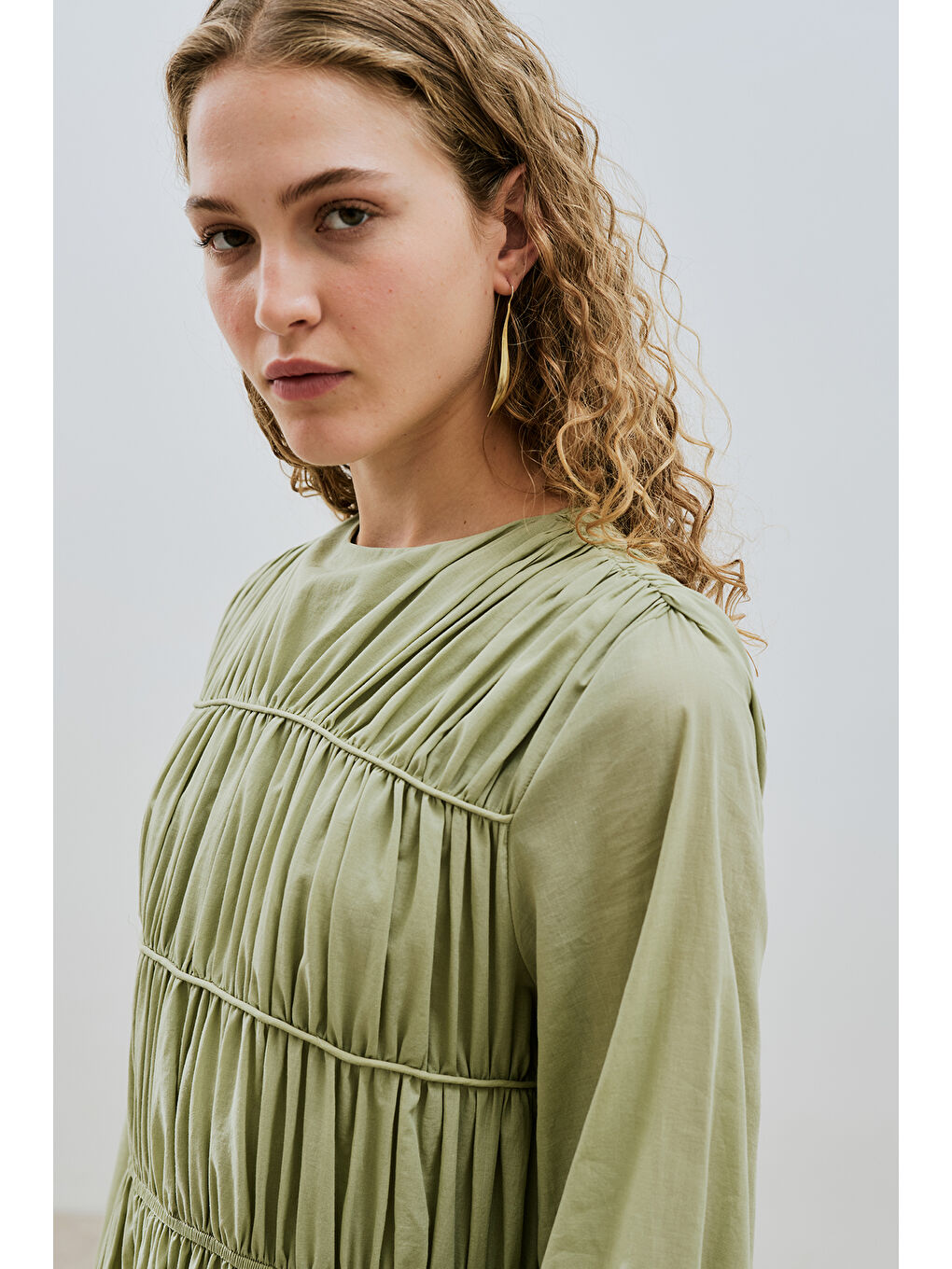 Yeşil Büzgülü Uzun Kol Elbise Çağla-3