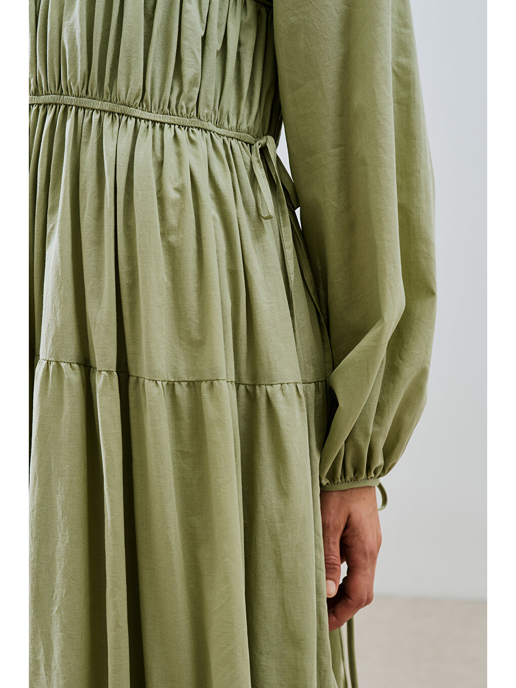 Yeşil Büzgülü Uzun Kol Elbise Çağla-4