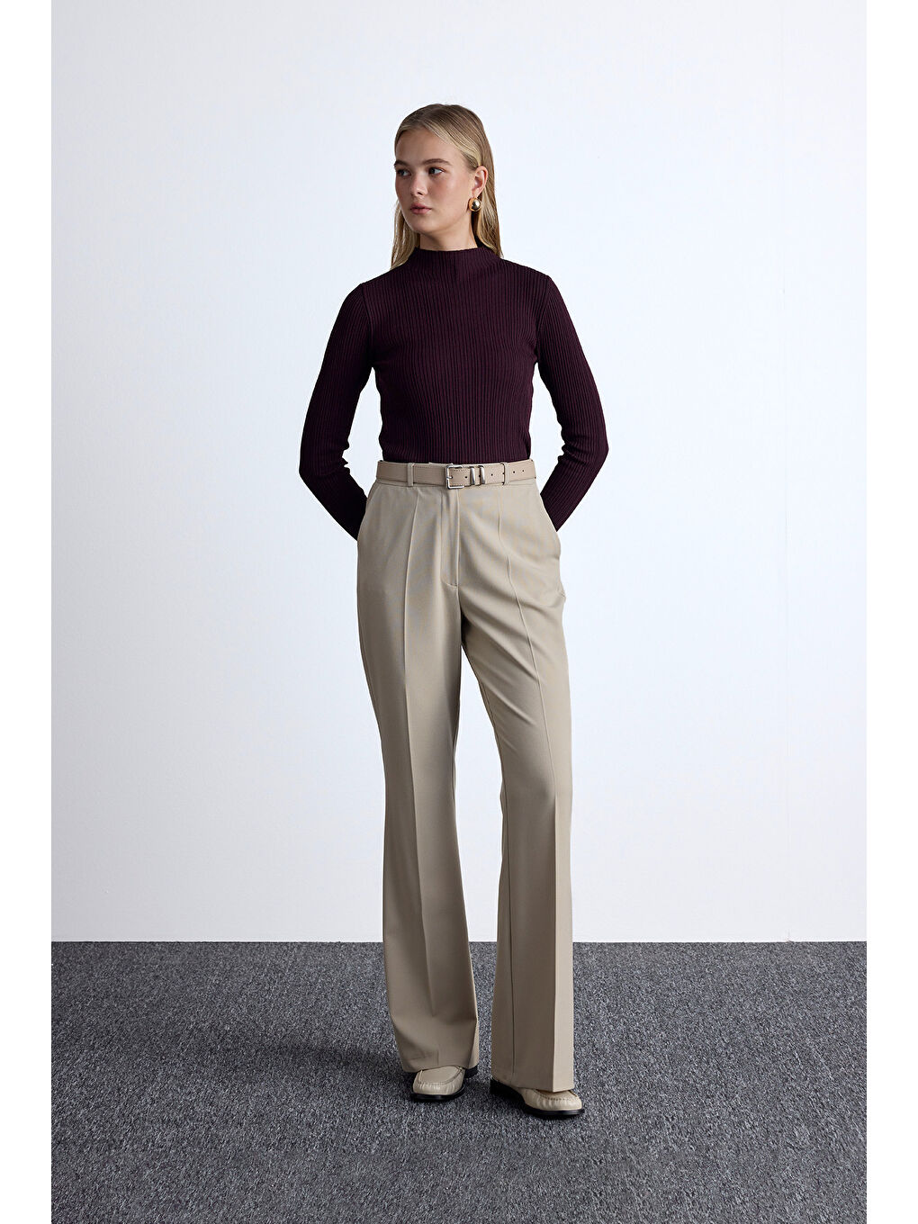 Kırmızı Yüksek Yaka Triko Bluz Vişne-3