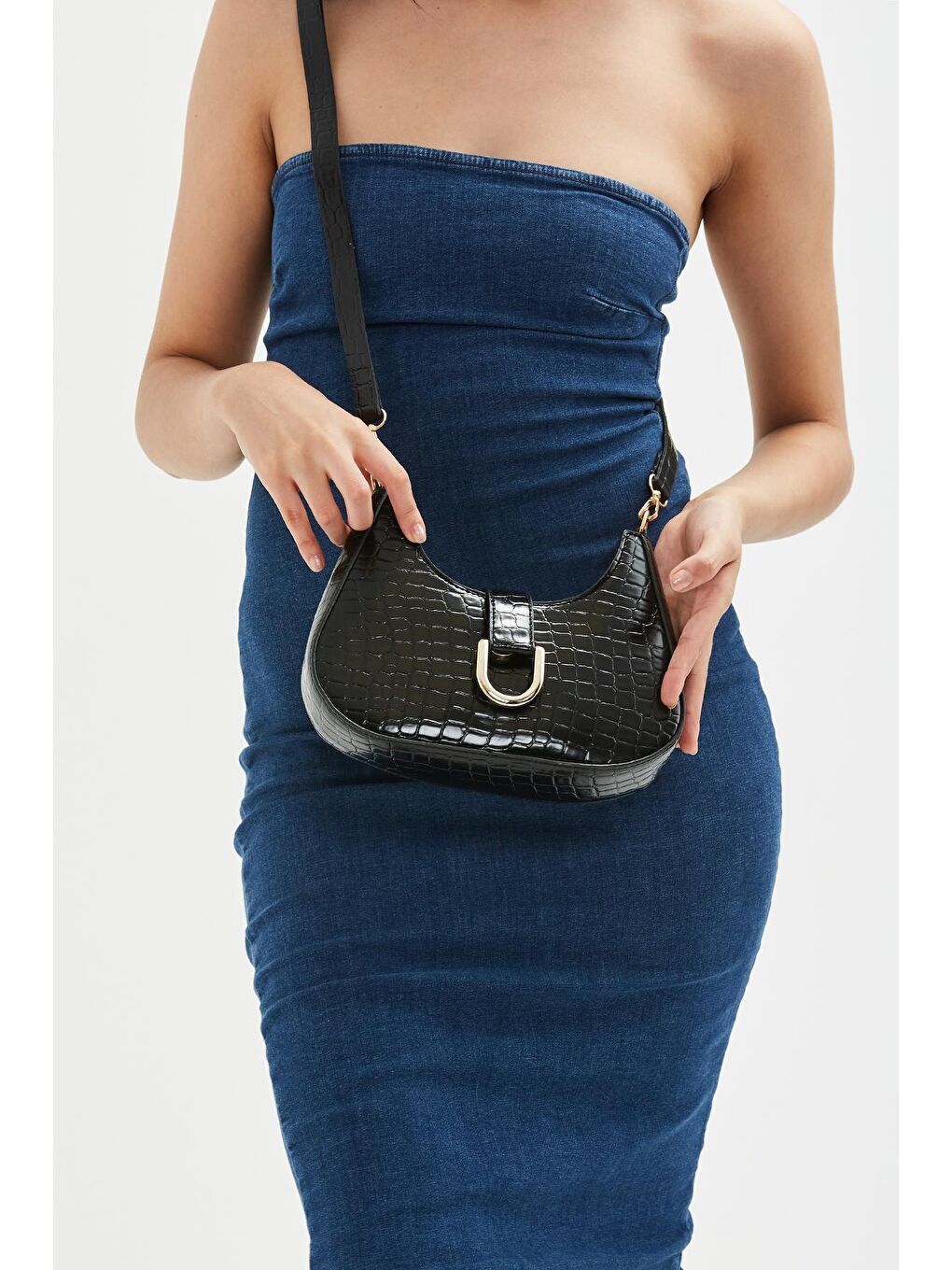 Uzun Askılı Toka Detaylı Alessa Kadın Çapraz Çanta Siyah