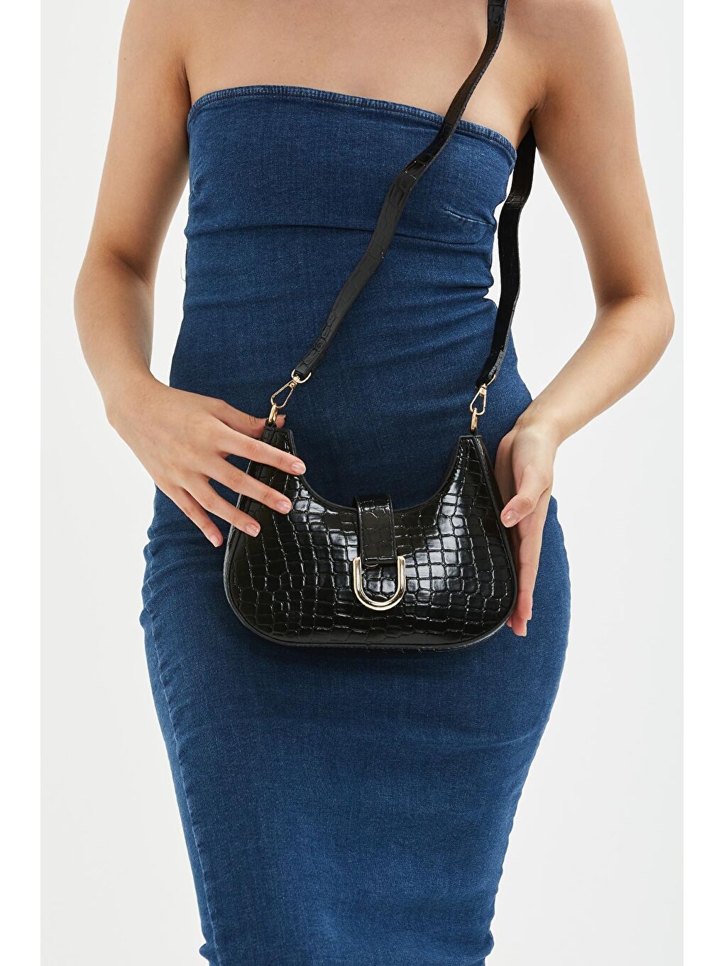 Uzun Askılı Toka Detaylı Alessa Kadın Çapraz Çanta Siyah-1