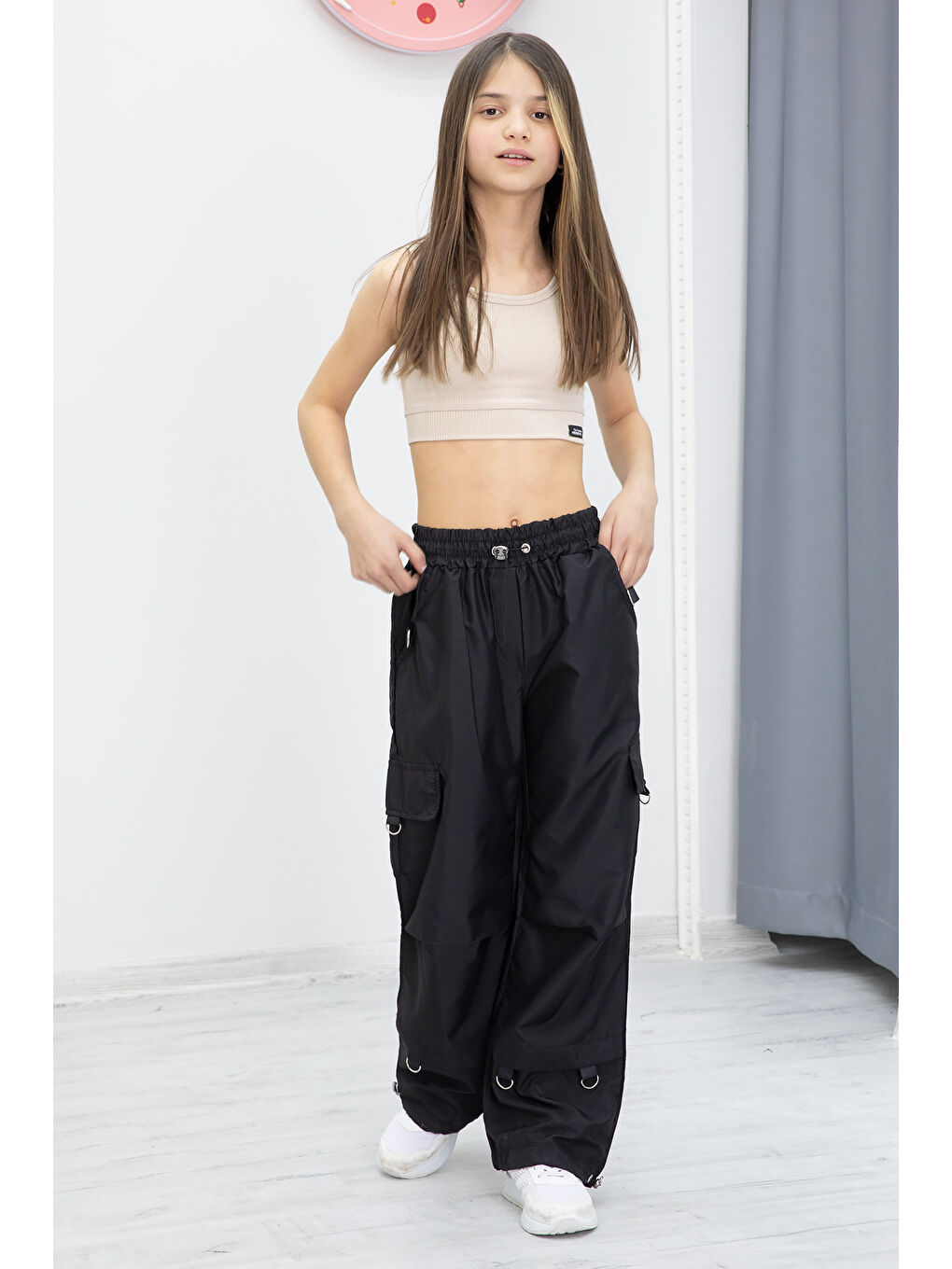 Siyah Halka Detaylı Kız Çocuk Paraşüt Pantolon 19900-1