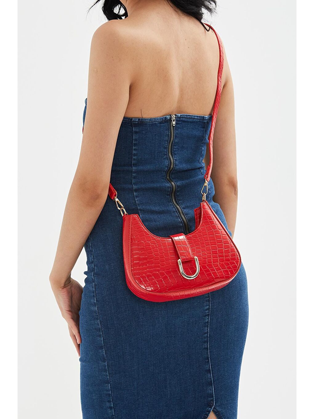 Uzun Askılı Toka Detaylı Alessa Kadın Çapraz Çanta Kırmızı