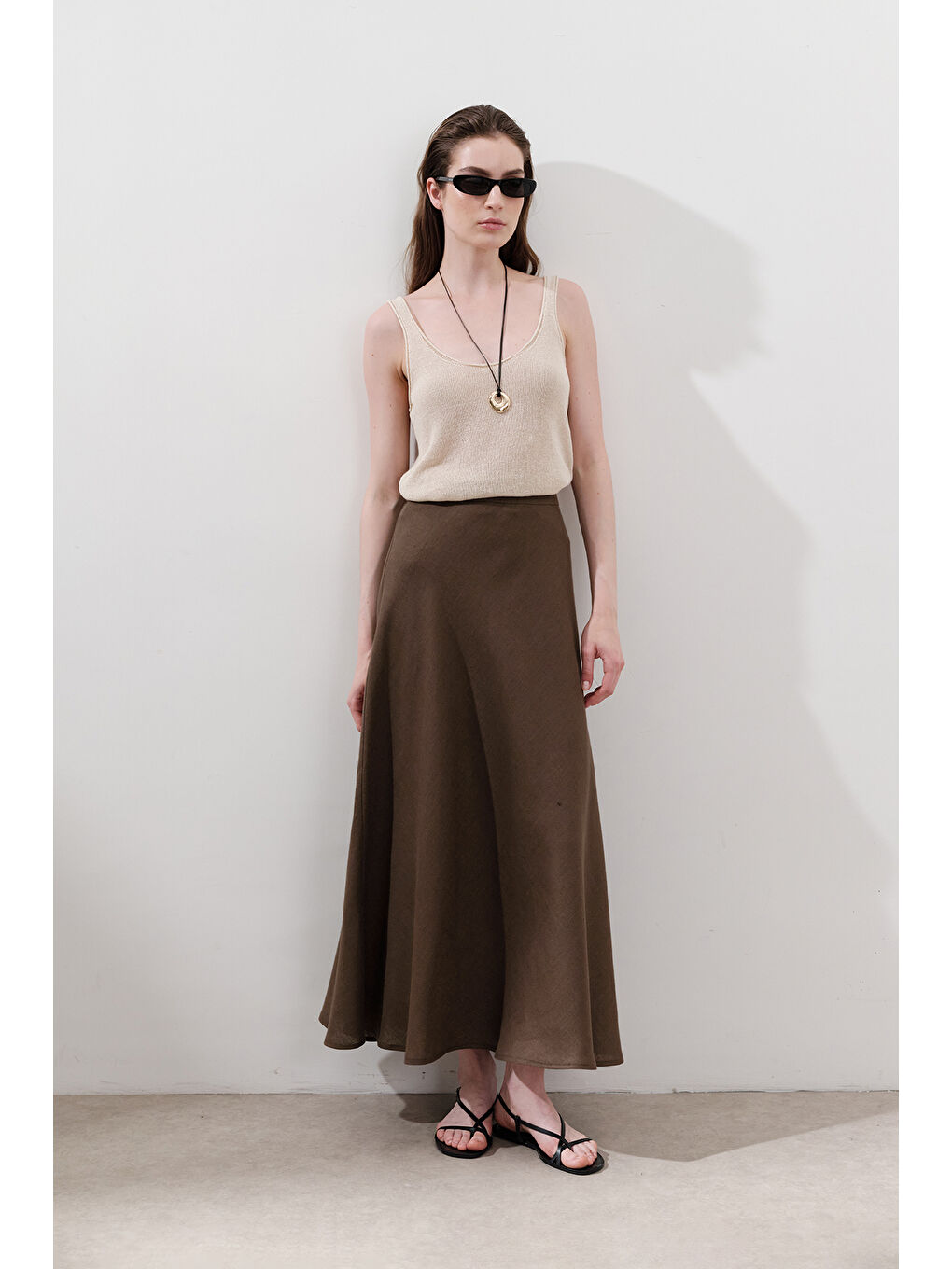 Kahverengi Keten Dikiş Detaylı Etek Tozlu Kahve-5
