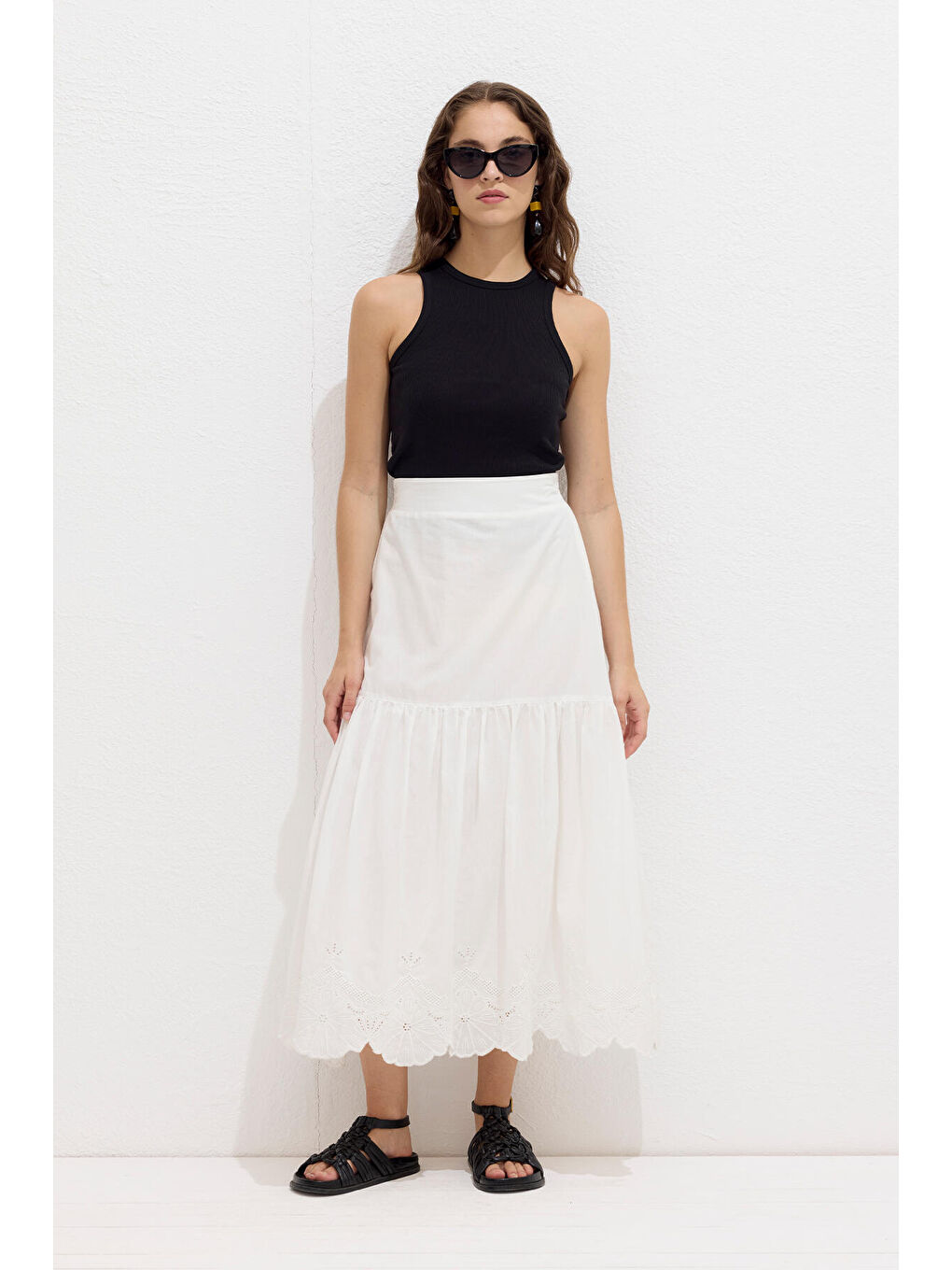 Nakış İşlemeli Etek Ekru-1