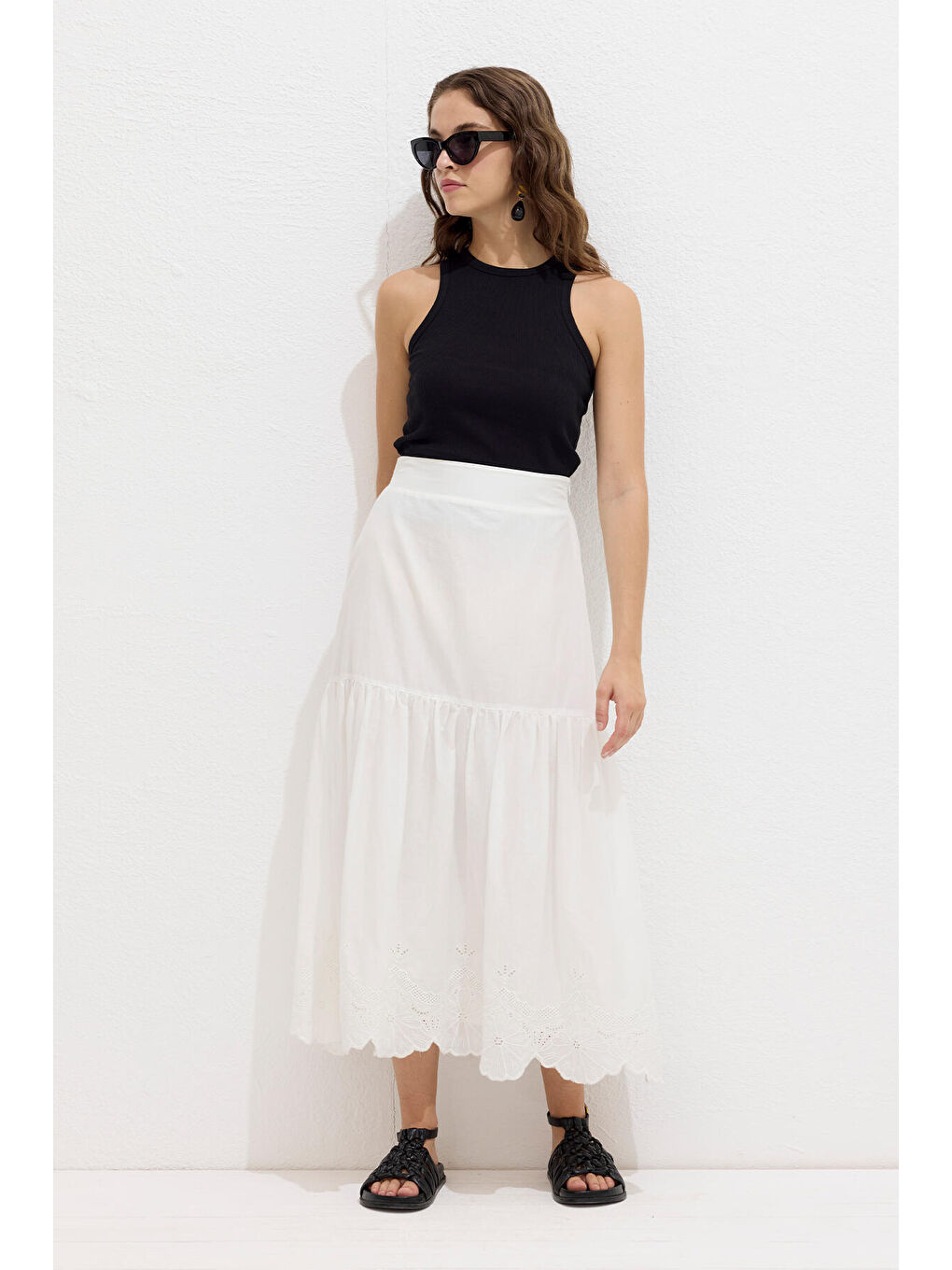 Nakış İşlemeli Etek Ekru-2