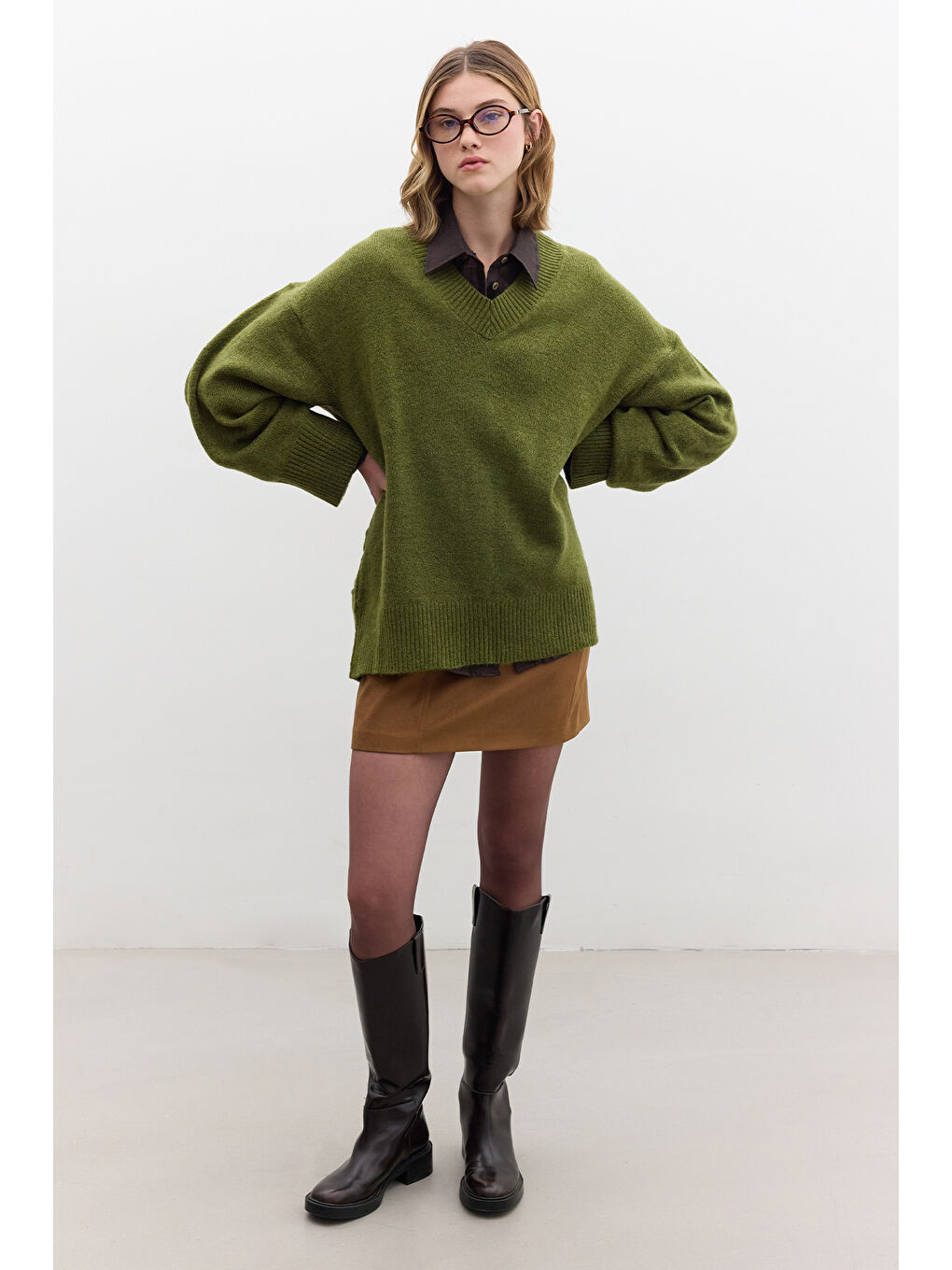 Düz Örgü V Yaka Triko Kazak Yeşil-2