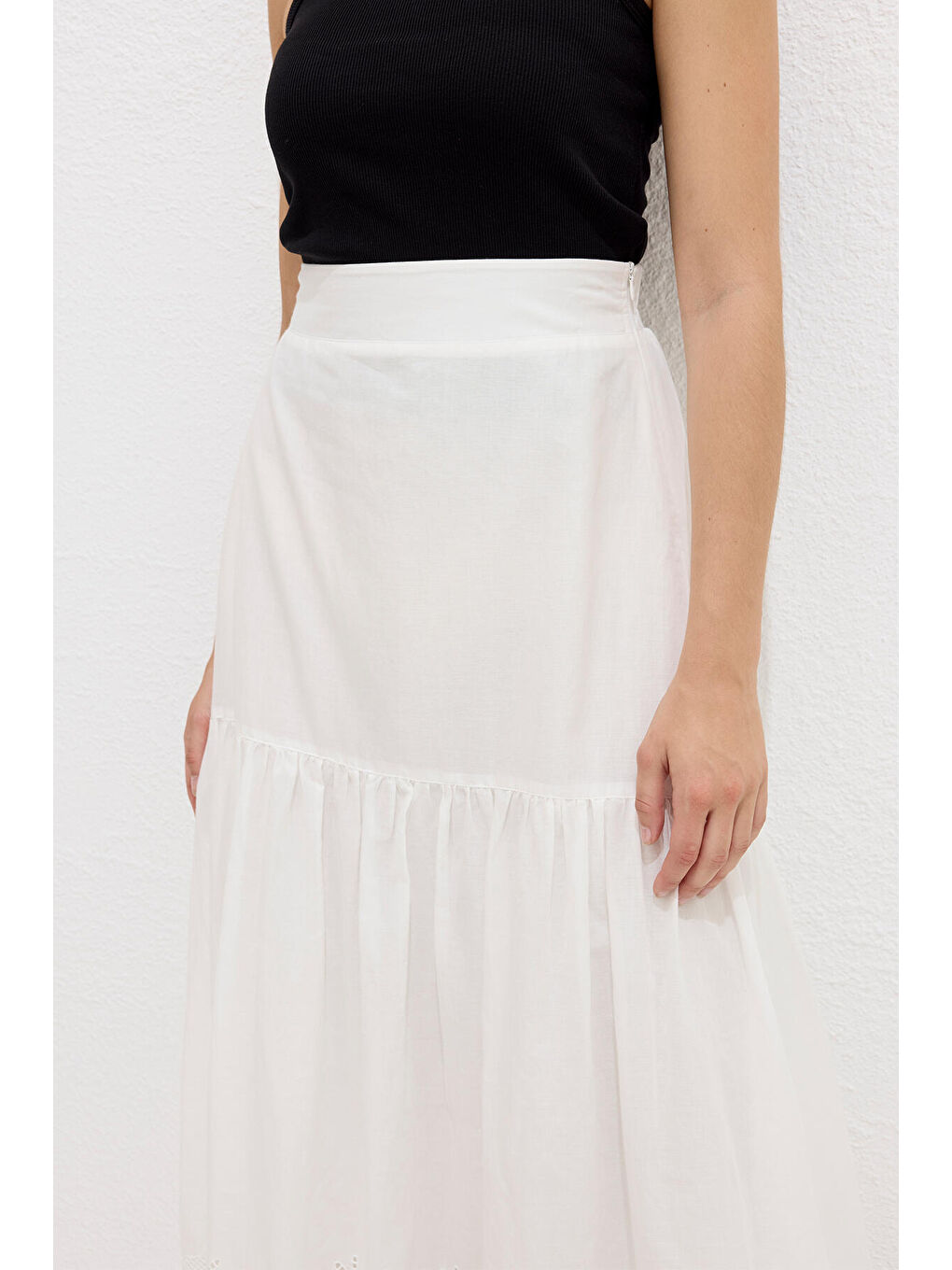 Nakış İşlemeli Etek Ekru-4