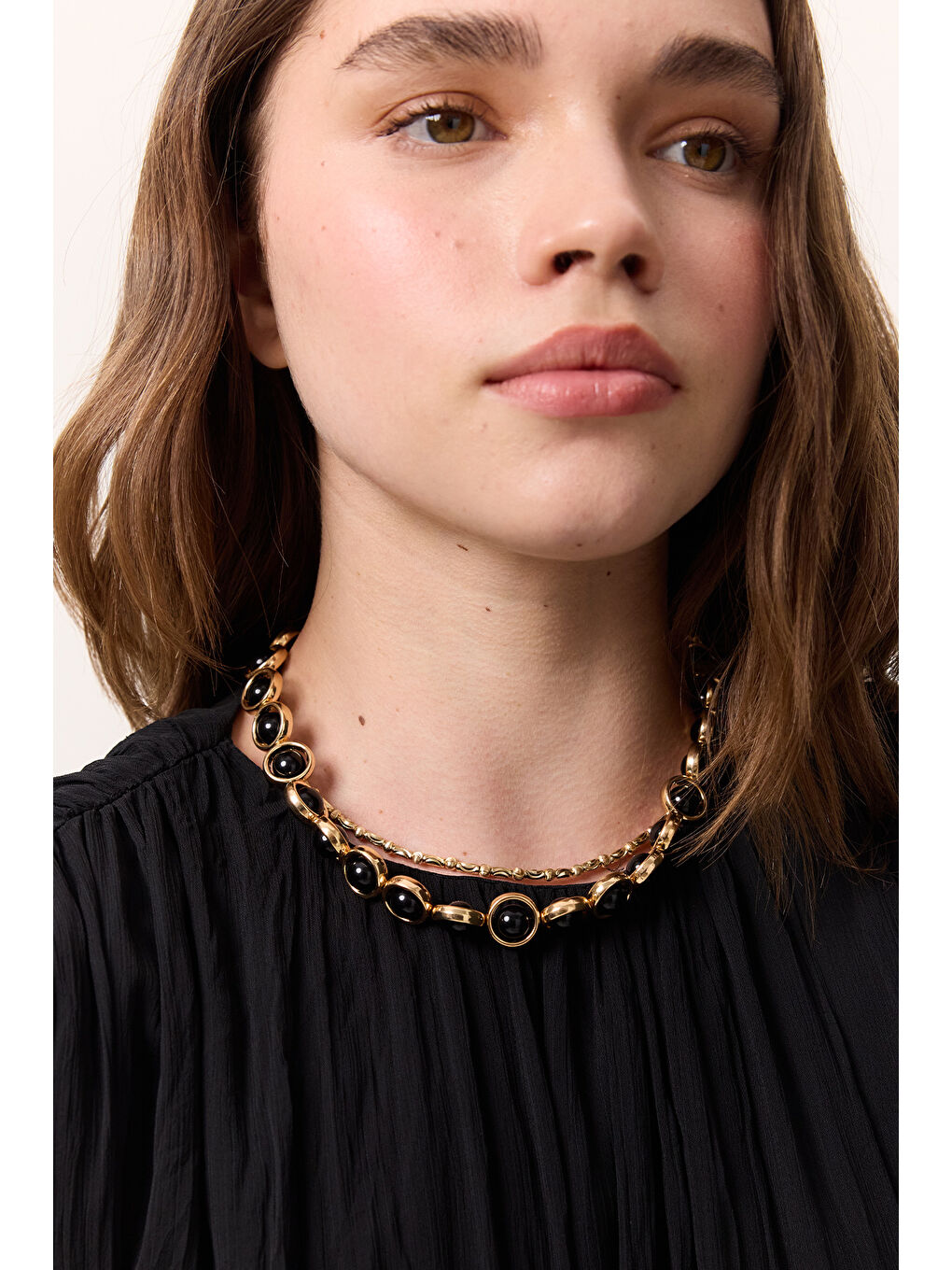 Boncuk Detaylı Kolye Siyah-2