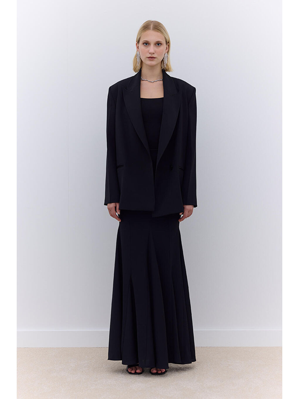 Volanlı Krep Abiye Etek Siyah-5