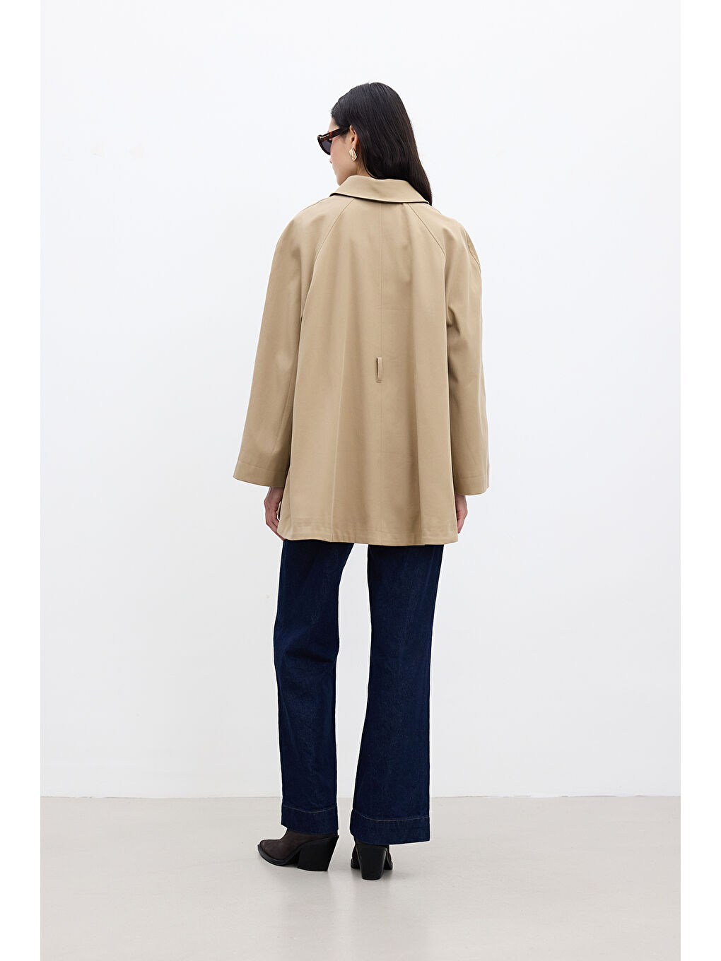 Kahverengi Pelerin Detaylı Trençkot Camel-7