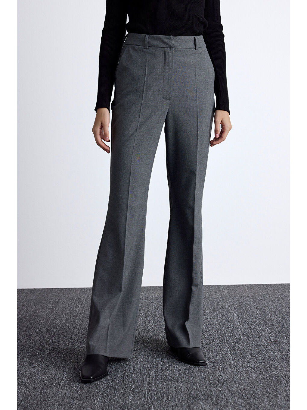 Flare Paça Klasik Pantolon Gri-1