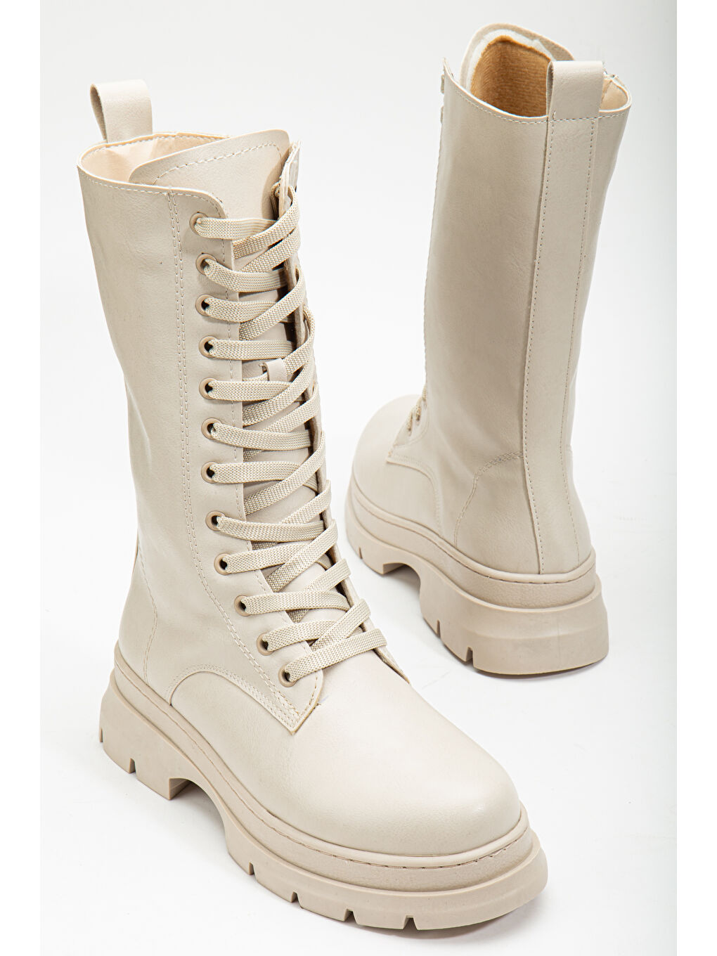 Kadın Bej Kalın Termo Taban Bağcıklı ve Fermuarlı Çizme-2