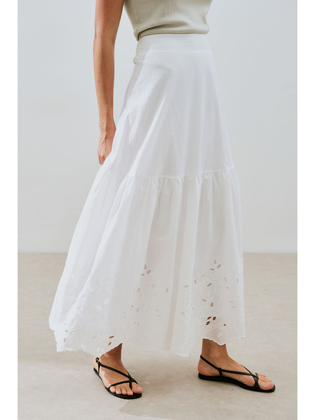 Nakışlı Uzun Etek Ekru-1