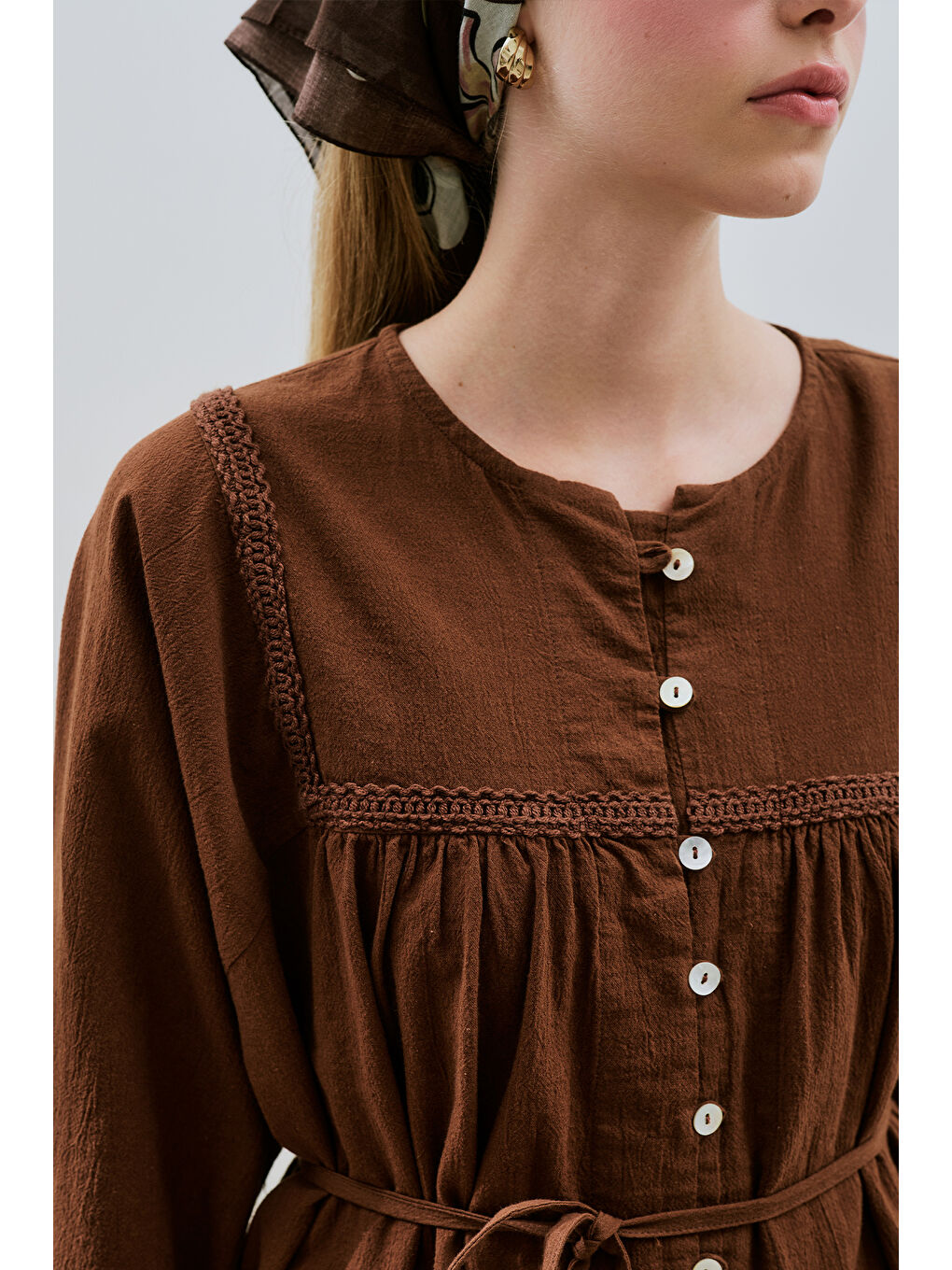 Dokulu İşlemeli Gömlek Kahverengi-5