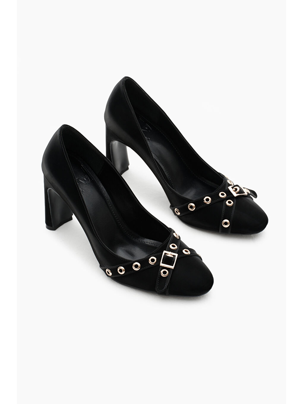 Kadın Siyah Neolit Taban Önü Şerit Tokalı Yüksek Topuklu Ayakkabı