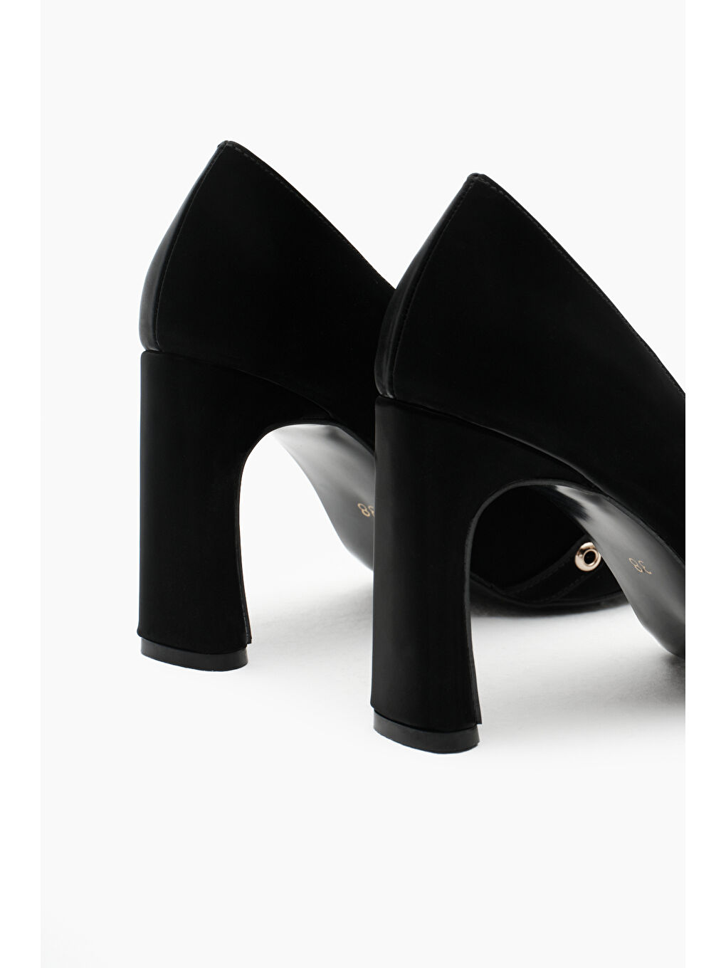 Kadın Siyah Neolit Taban Önü Şerit Tokalı Yüksek Topuklu Ayakkabı-4