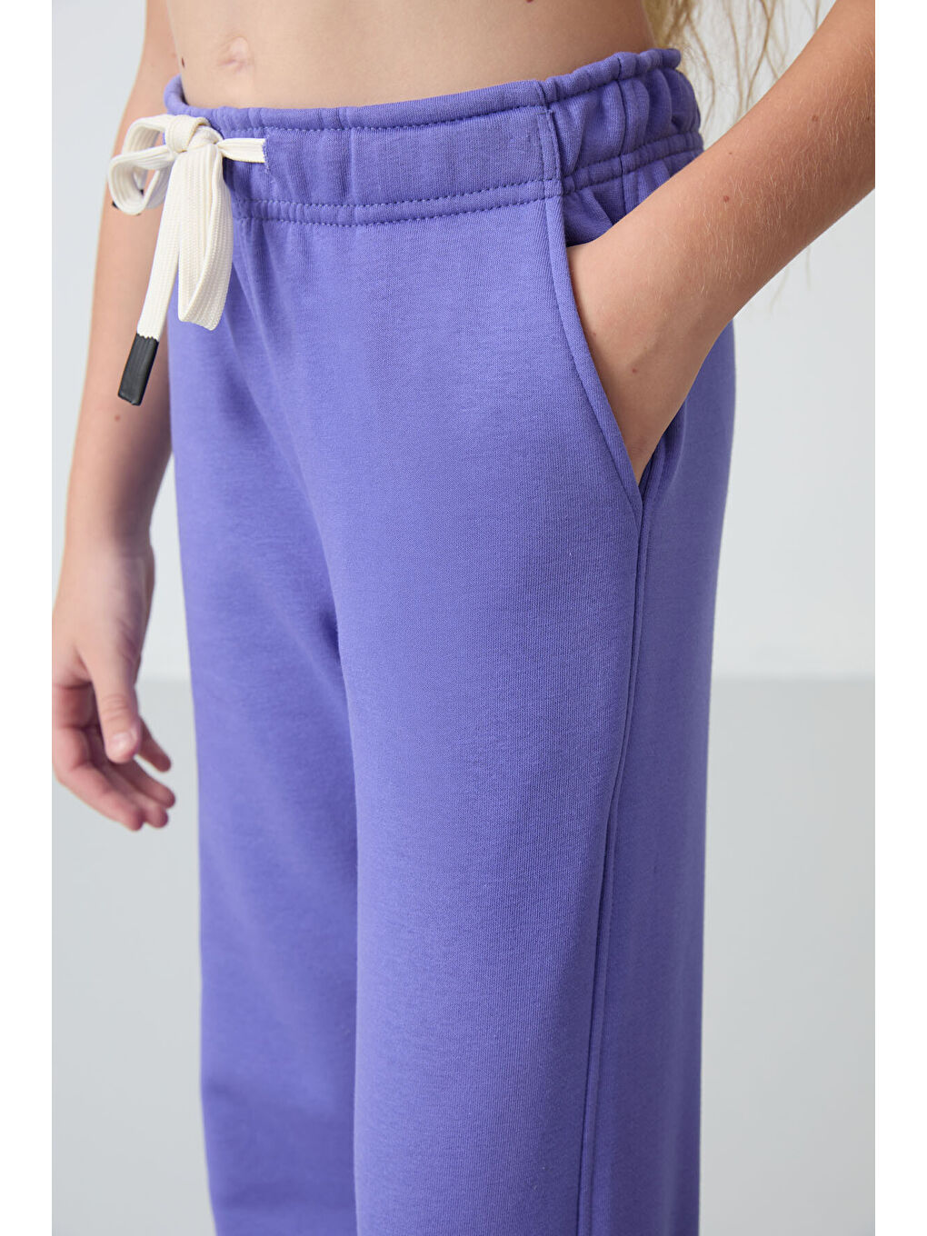 Mavi Eflatun Pamuklu İçi Tüylü Yumuşak Dokulu Standart Fit Nakışlı Kız Çocuk Eşofman Alt - 75146-4