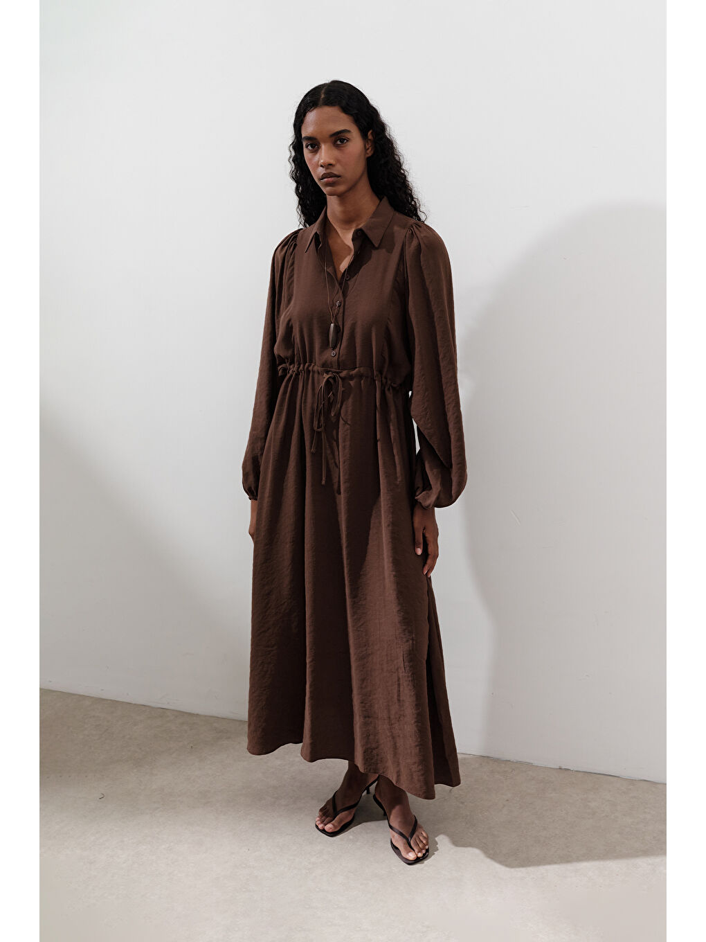 Lyocell Dökümlü Elbise Kahverengi