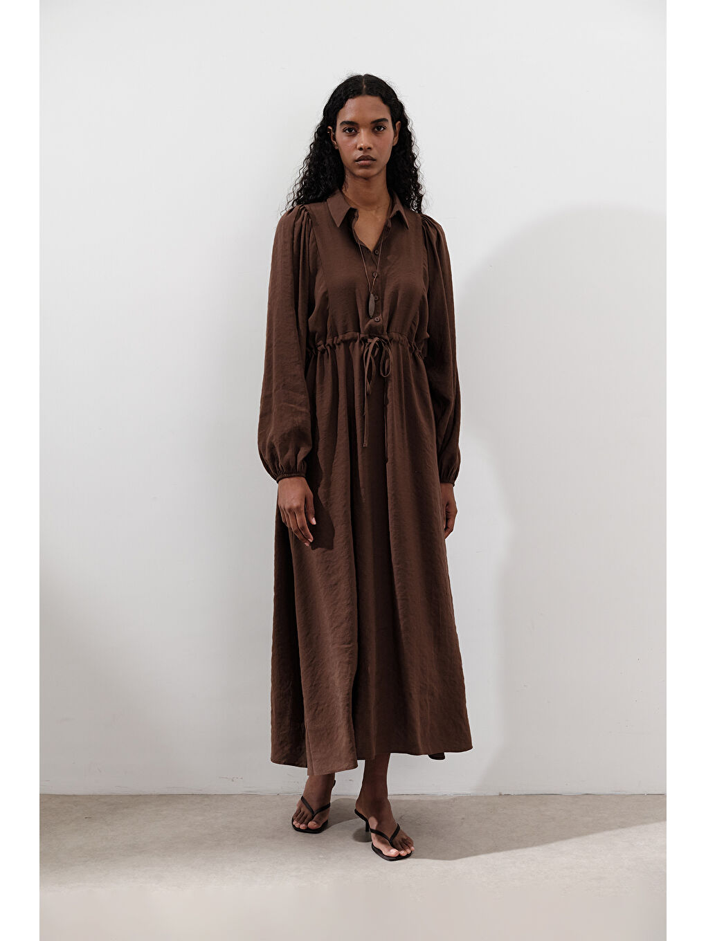 Lyocell Dökümlü Elbise Kahverengi-2