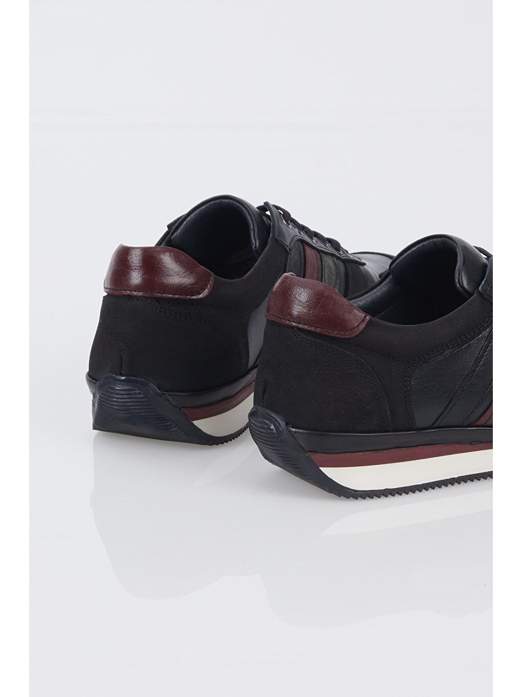 Erkek Siyah Bağcıklı Yanı Bantlı Rahat Kalıp Hakiki Deri Spor Ayakkabı-4